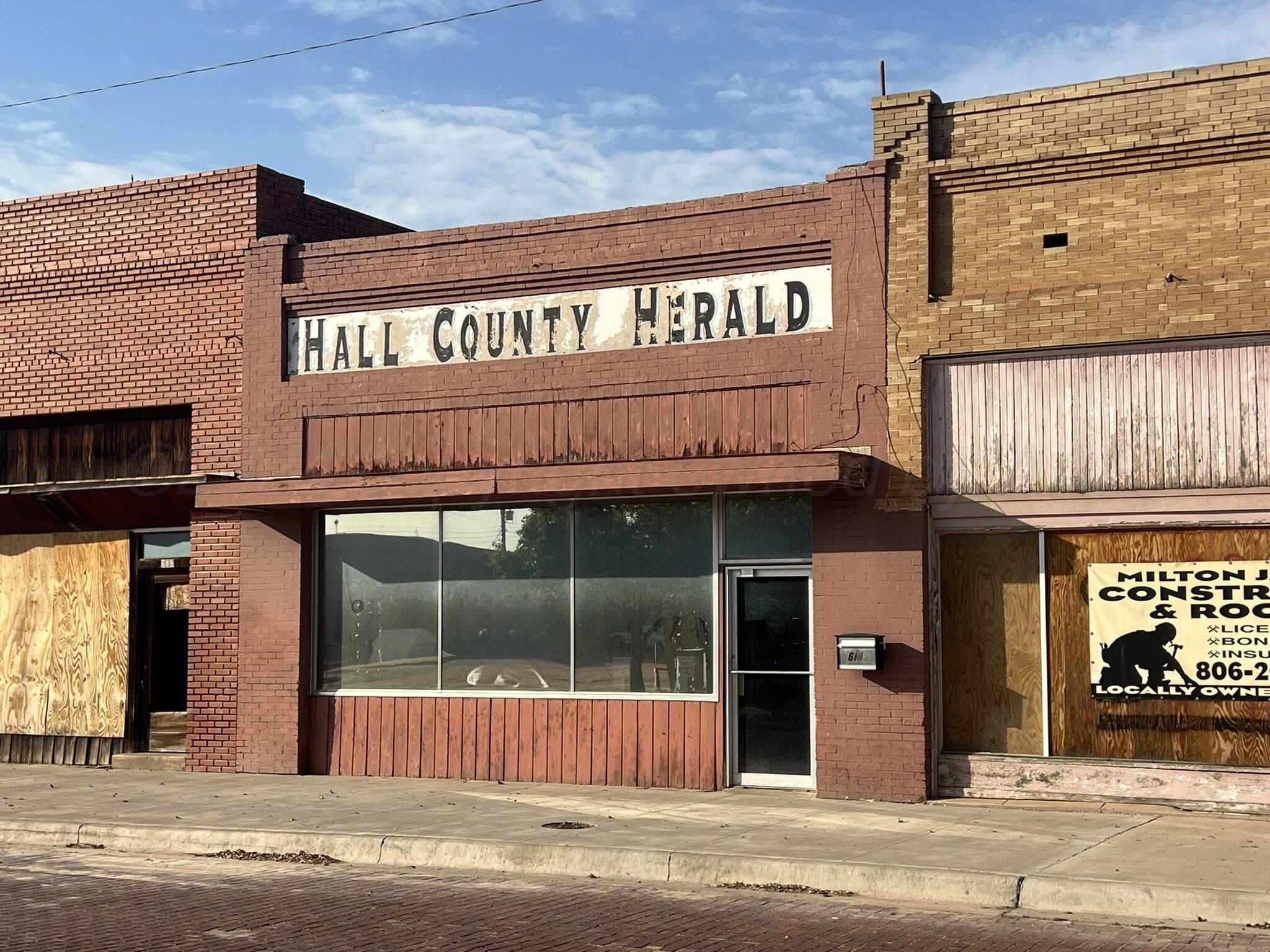 617 W Main St