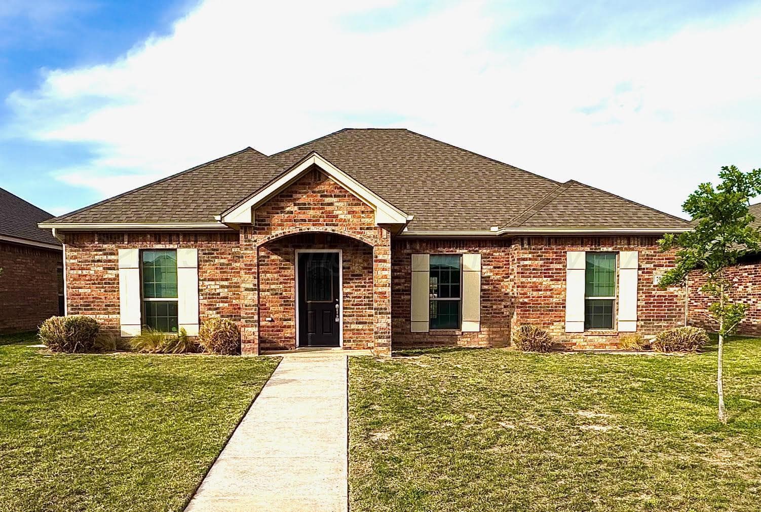 7901 Crestline Dr