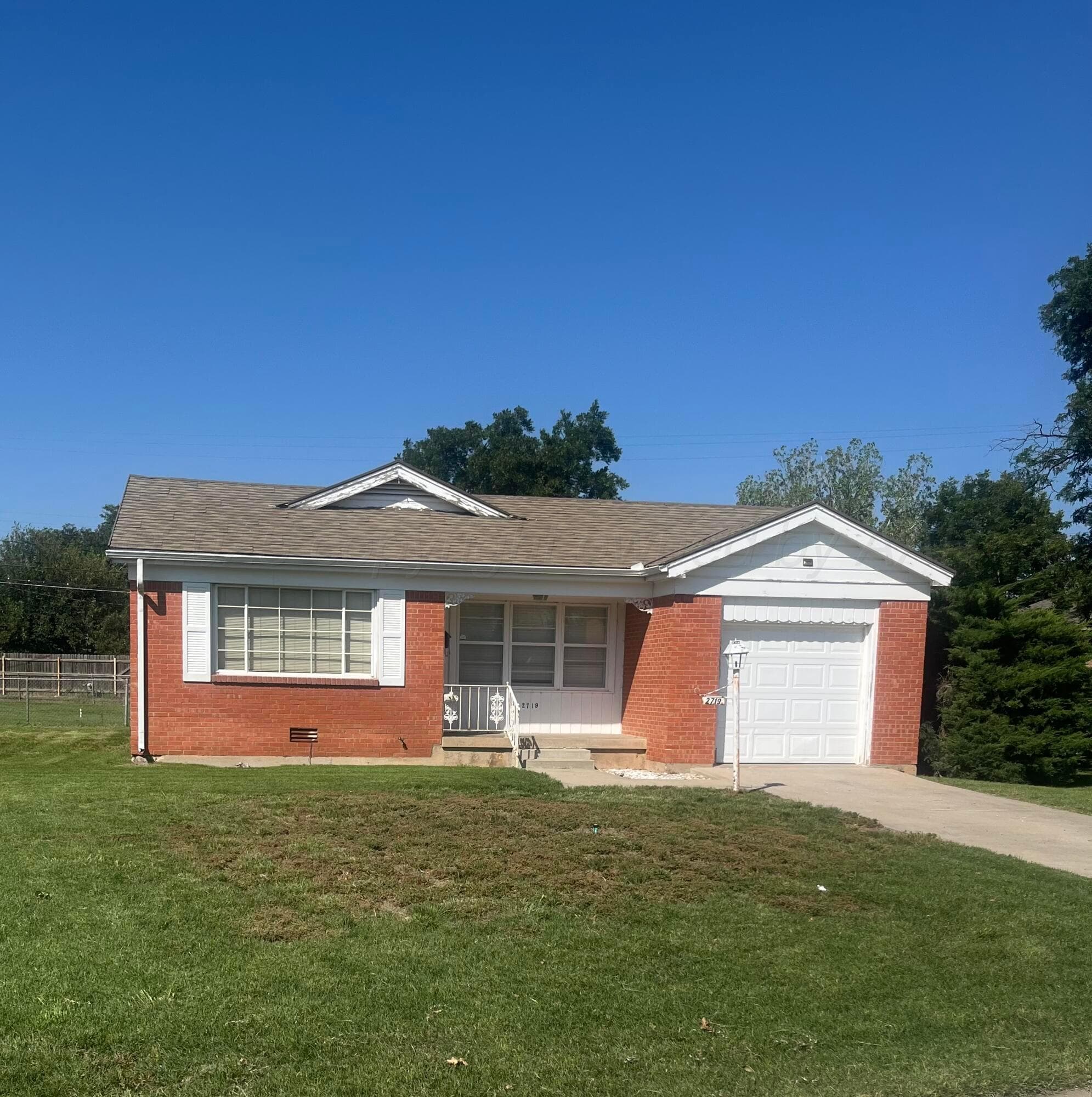 2719 Mohawk Dr