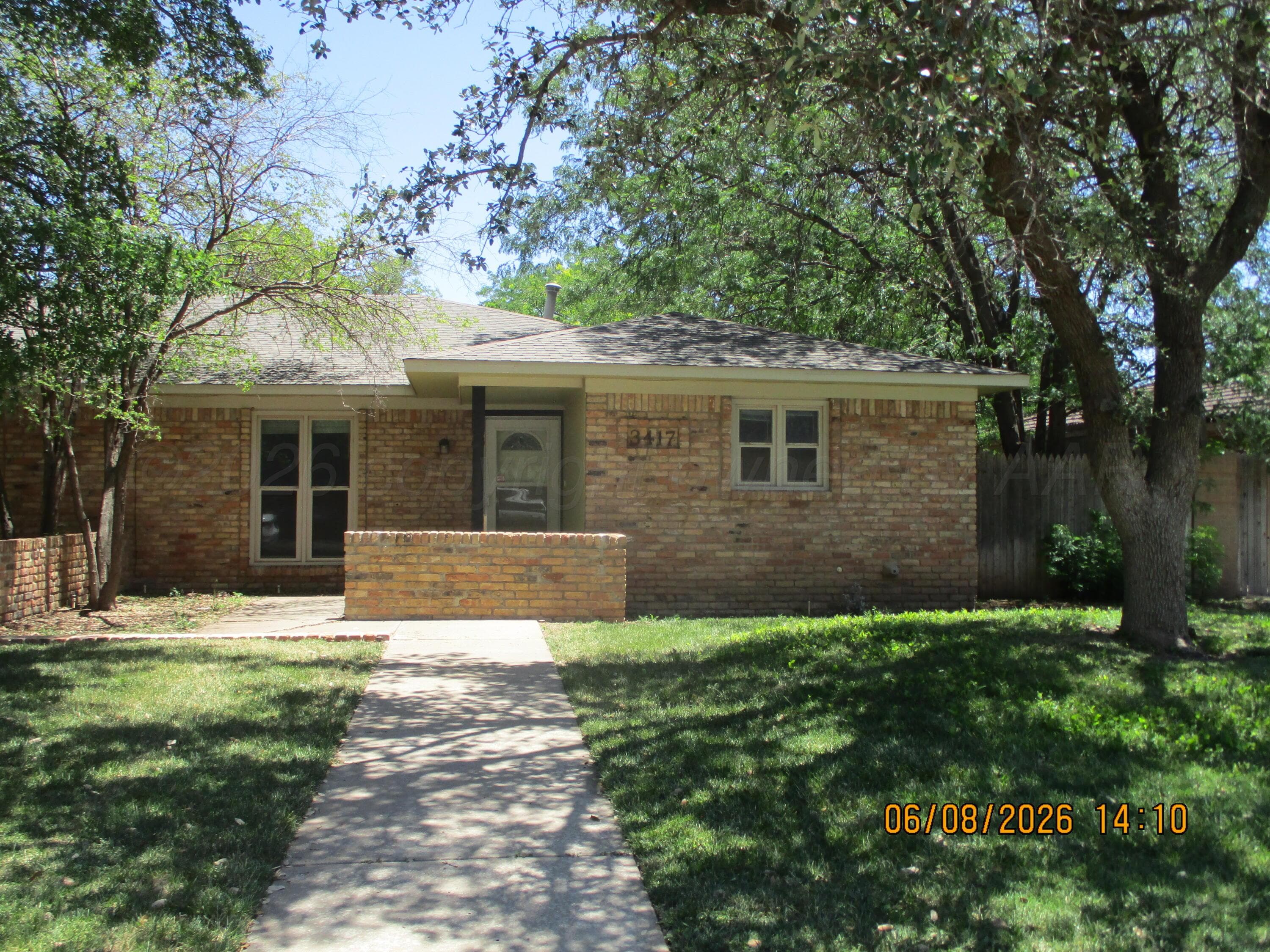 3417 Thornton Dr
