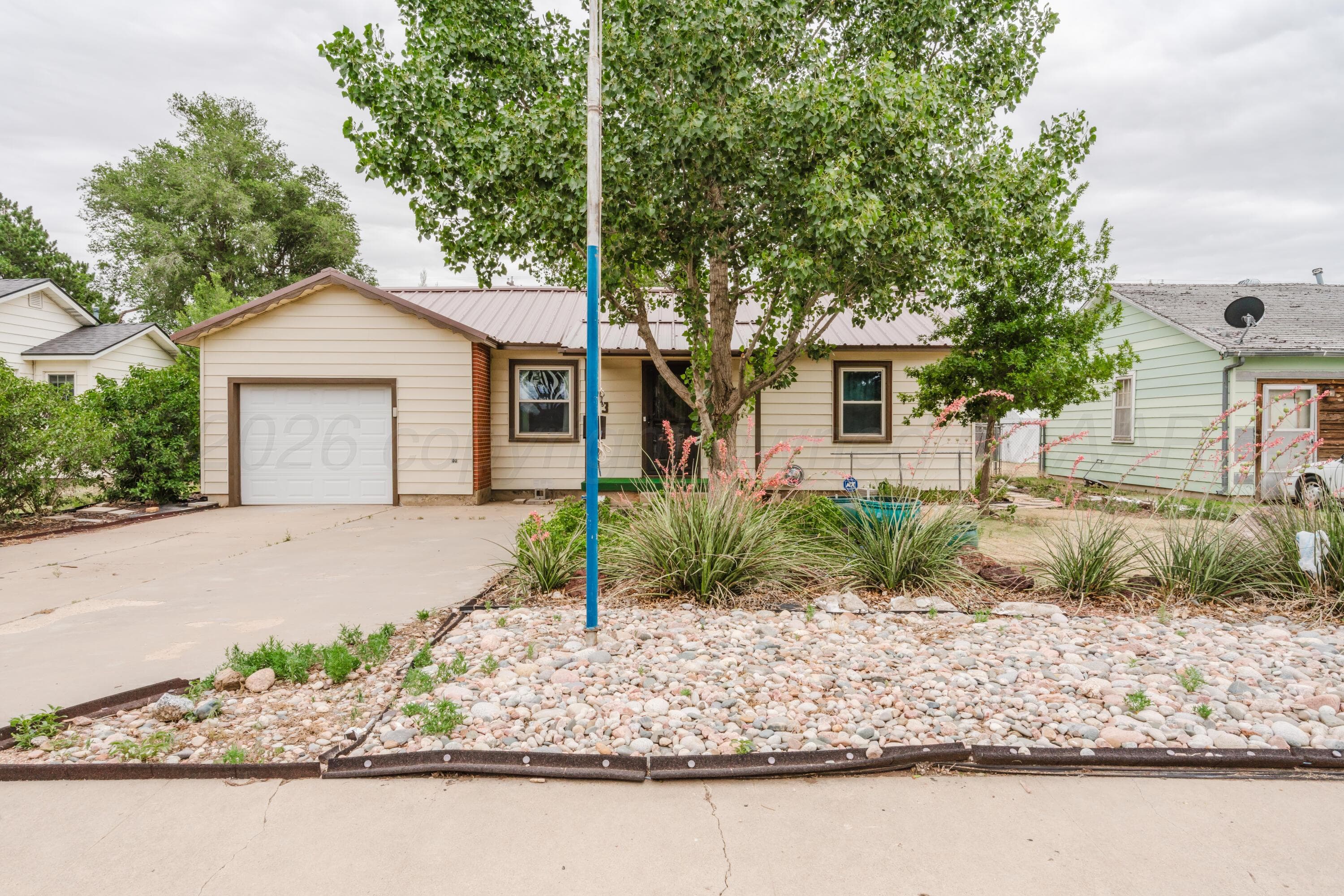 1413 Fox Ave