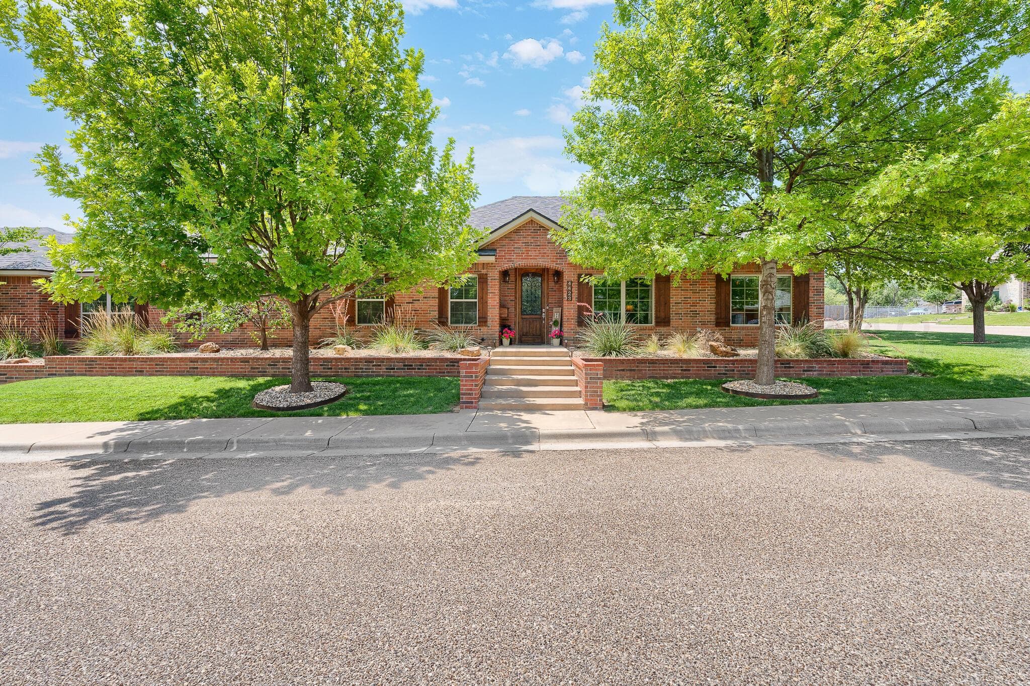 4423 Oliver Pl