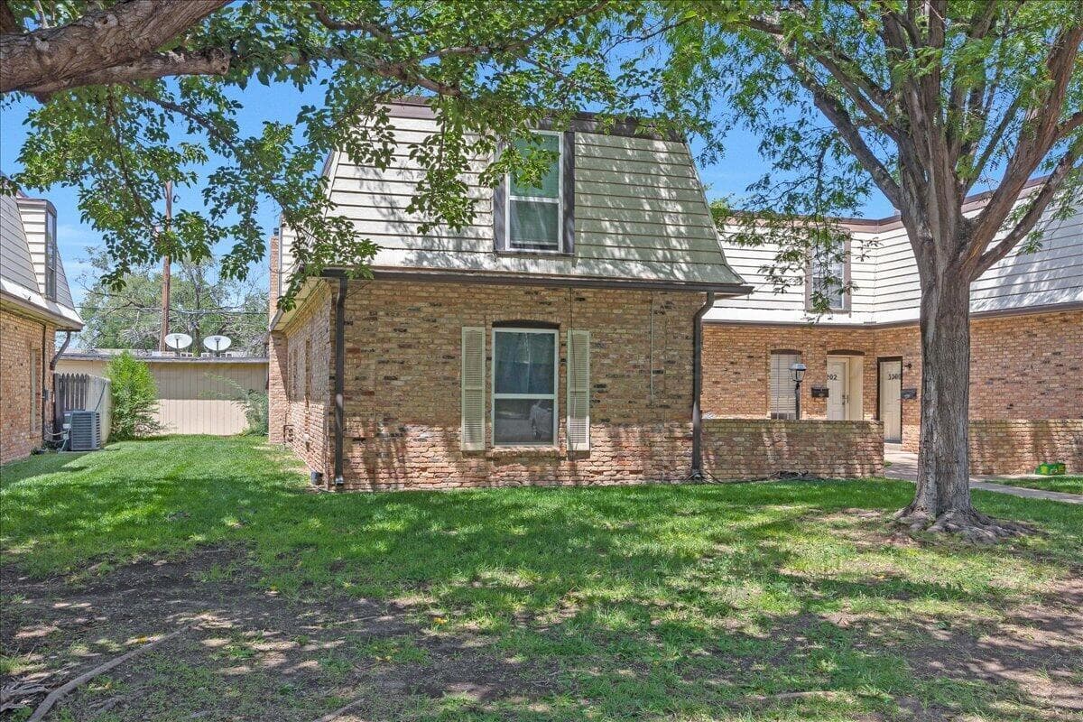3206 Villa Pl