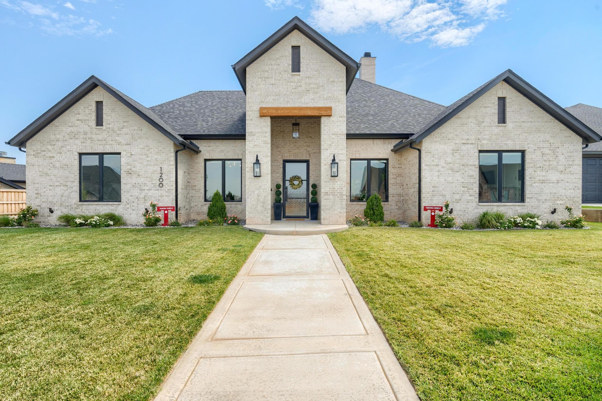 1200 Herring Ranch Rd