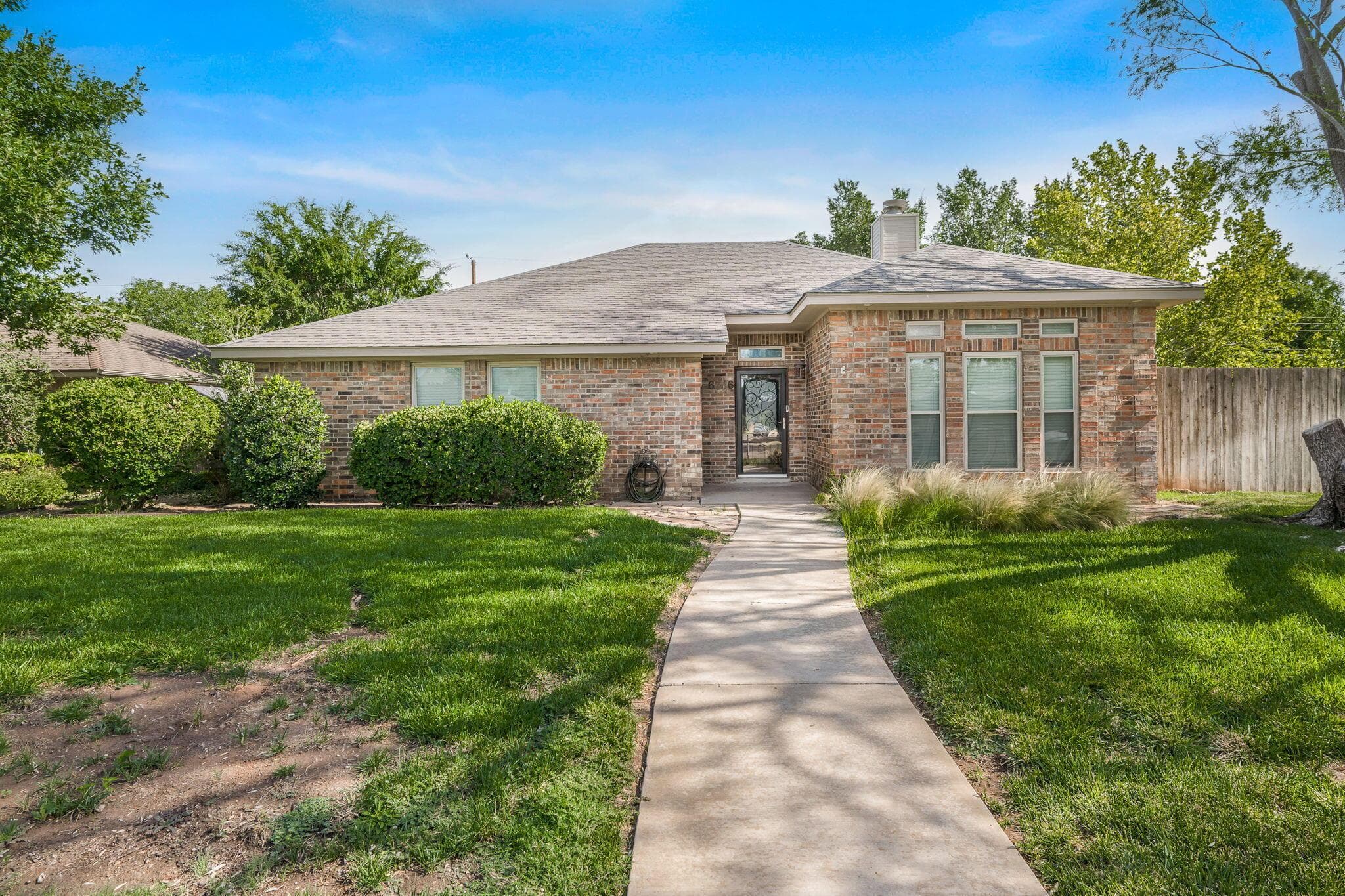 6716 Columbia Ln