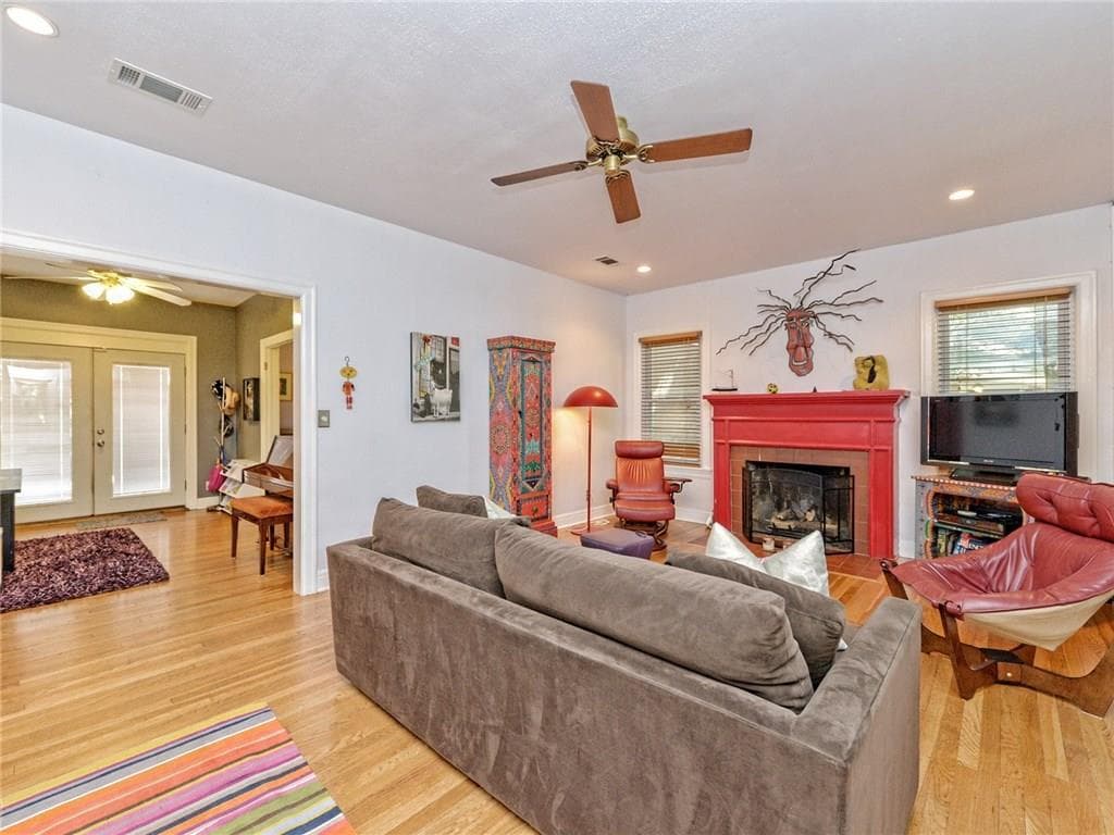 Gallery image 5