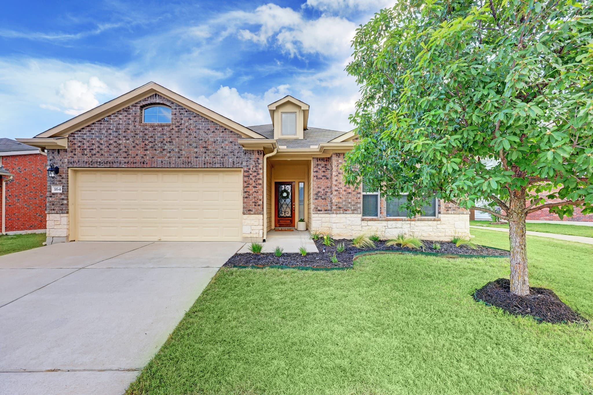 164 Lone Tree Holw