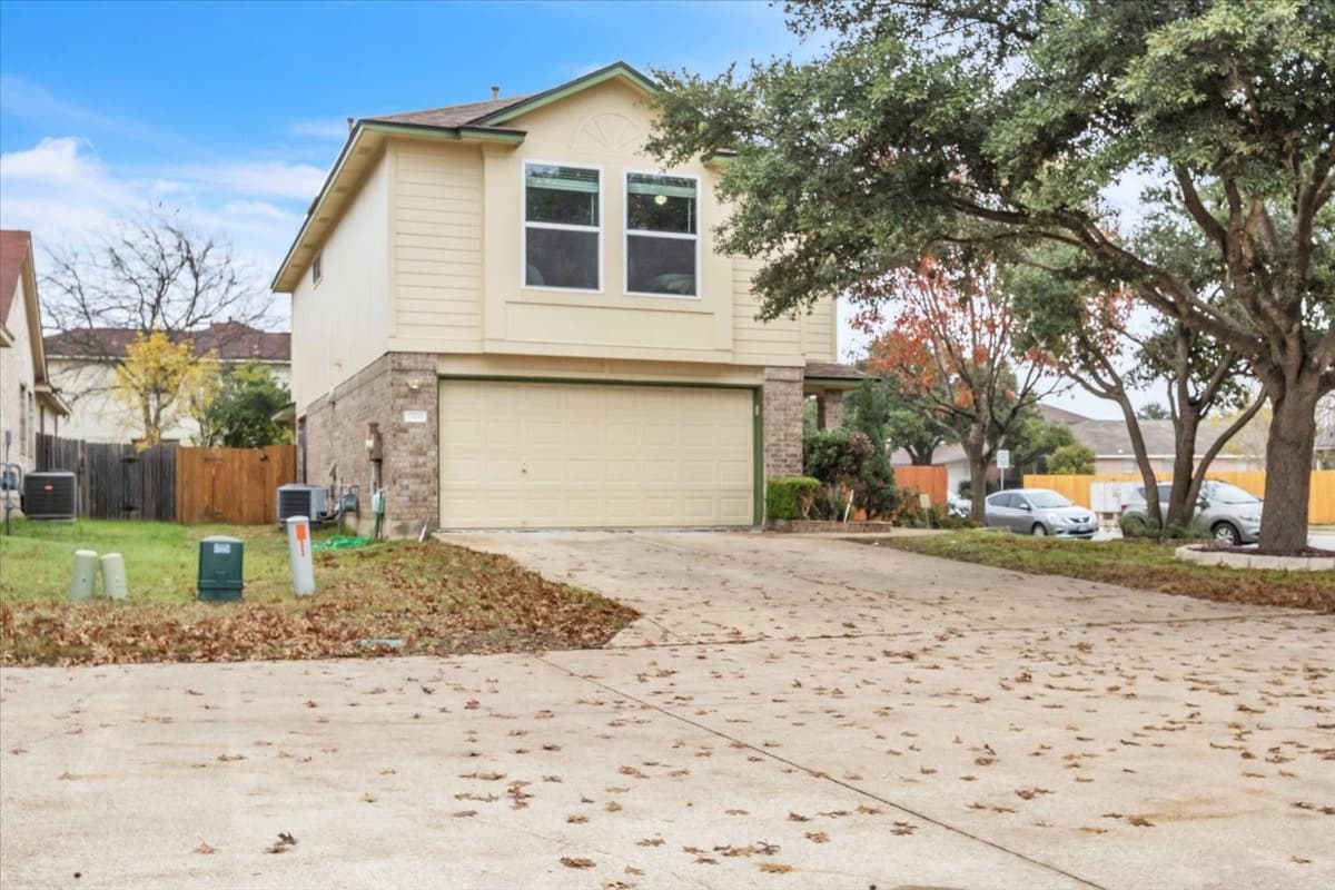 Main property image