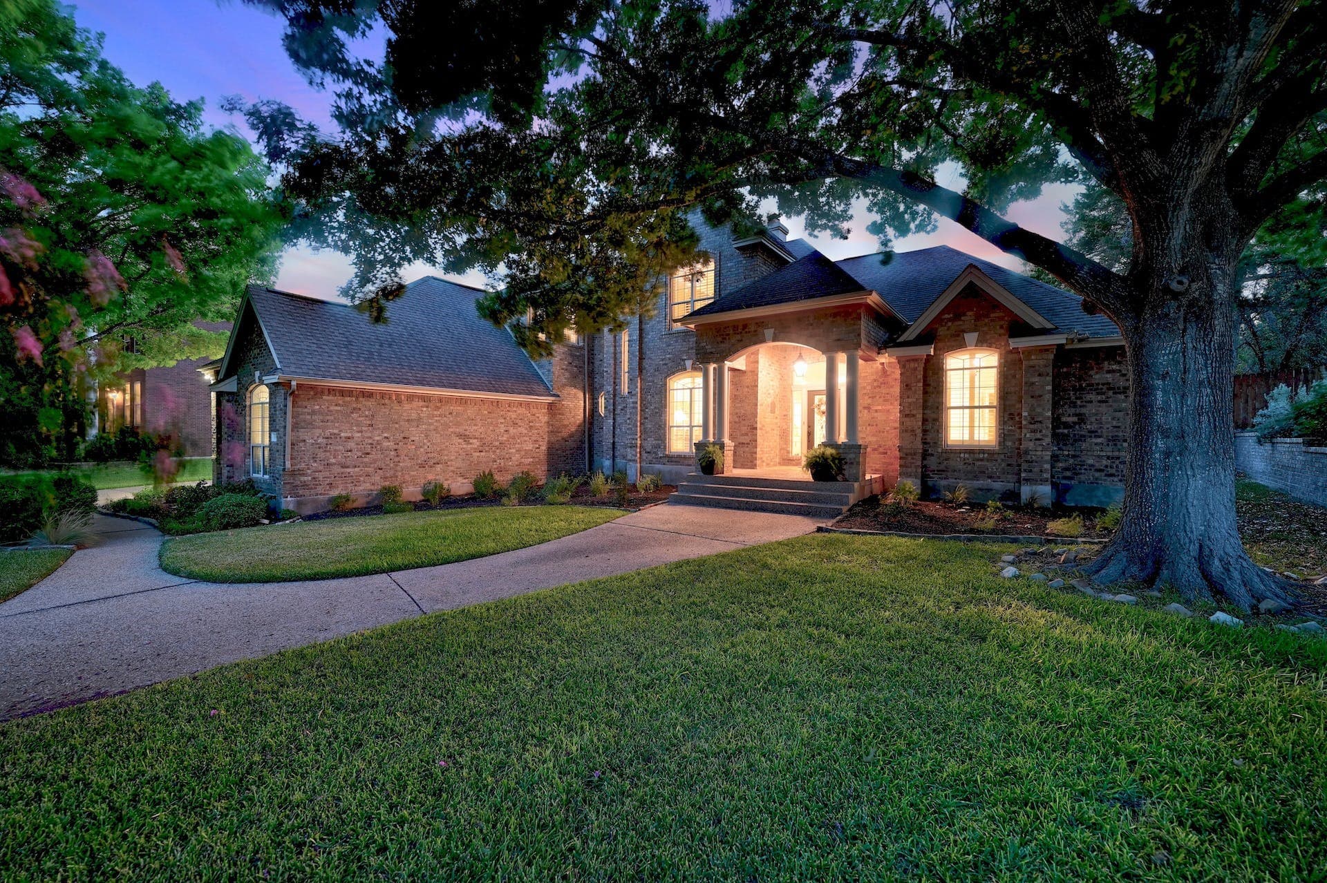 2912 Barton Point Dr