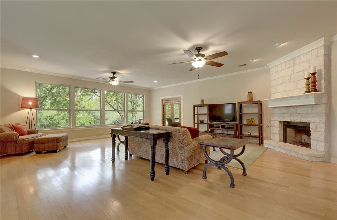 Gallery image 3