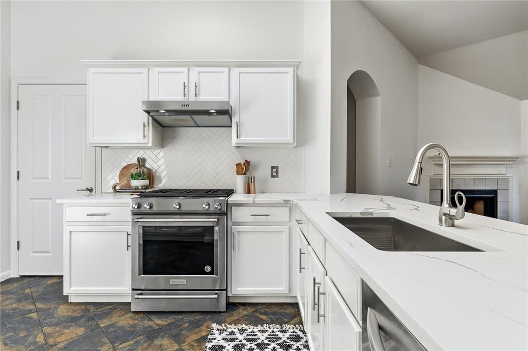 6040 Mesa Verde Cir