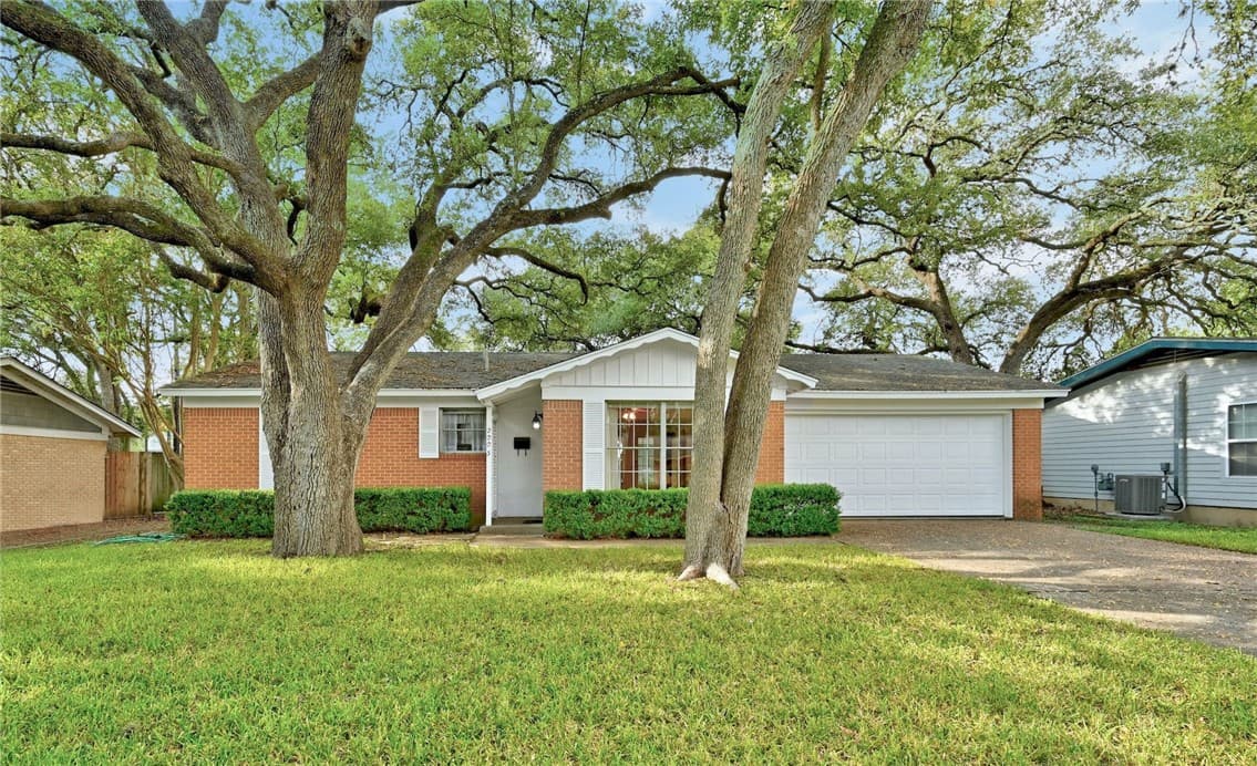 Main property image