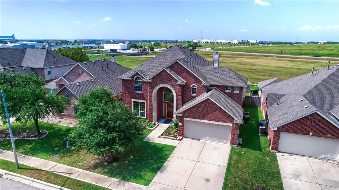 3532 Longhorn Trl