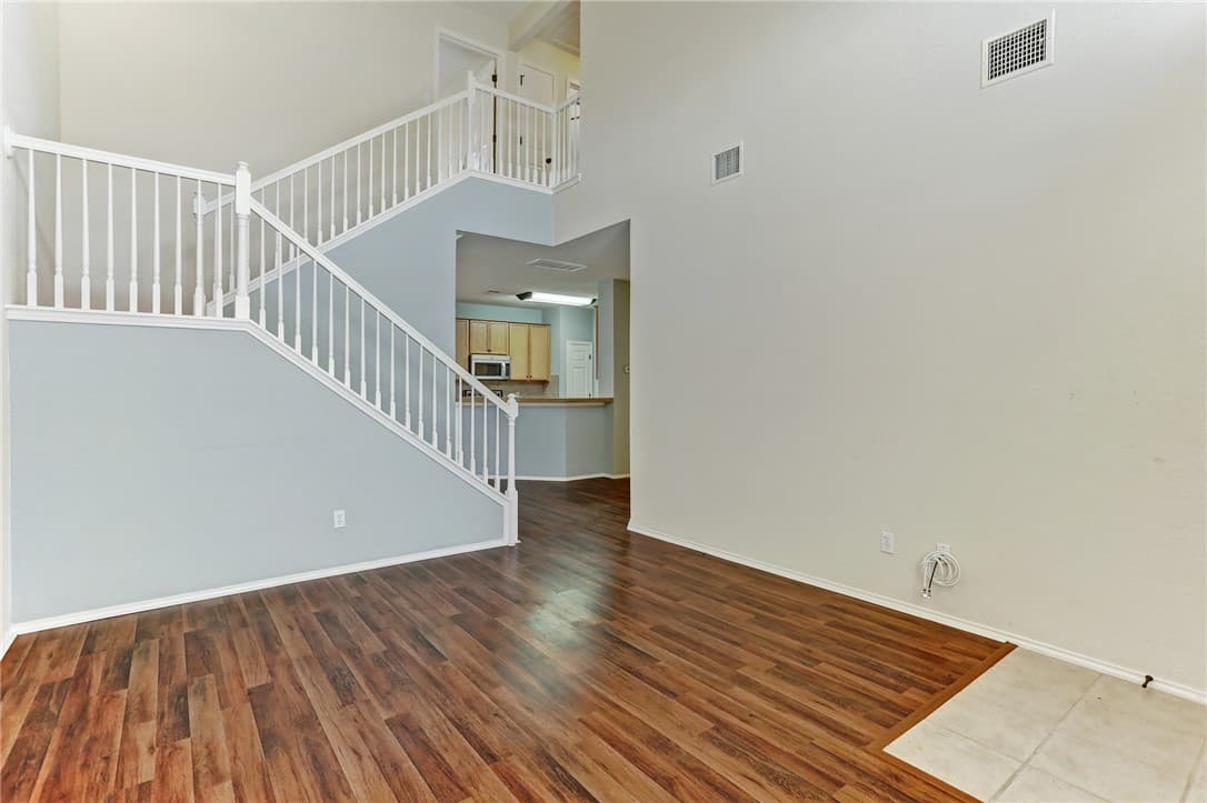 Main property image