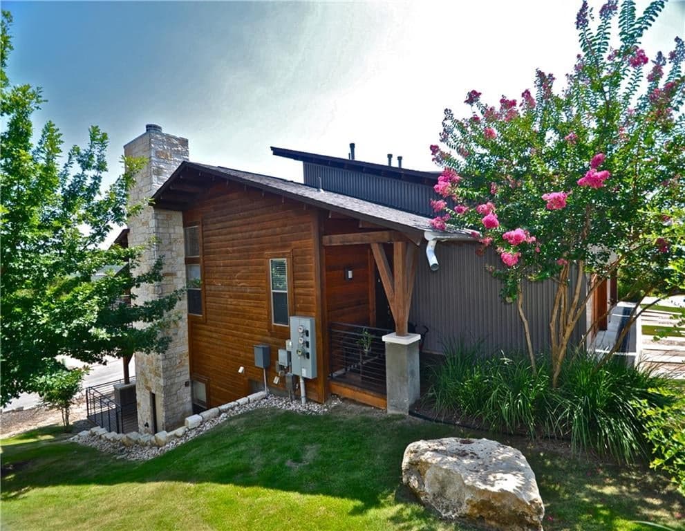 Main property image