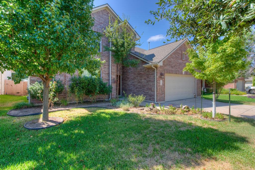 9229 Castle Pines Dr