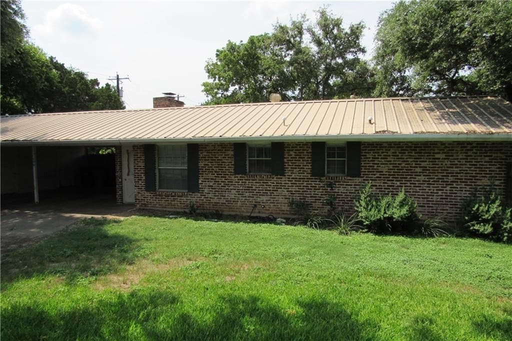 1400 Barton Hills Dr