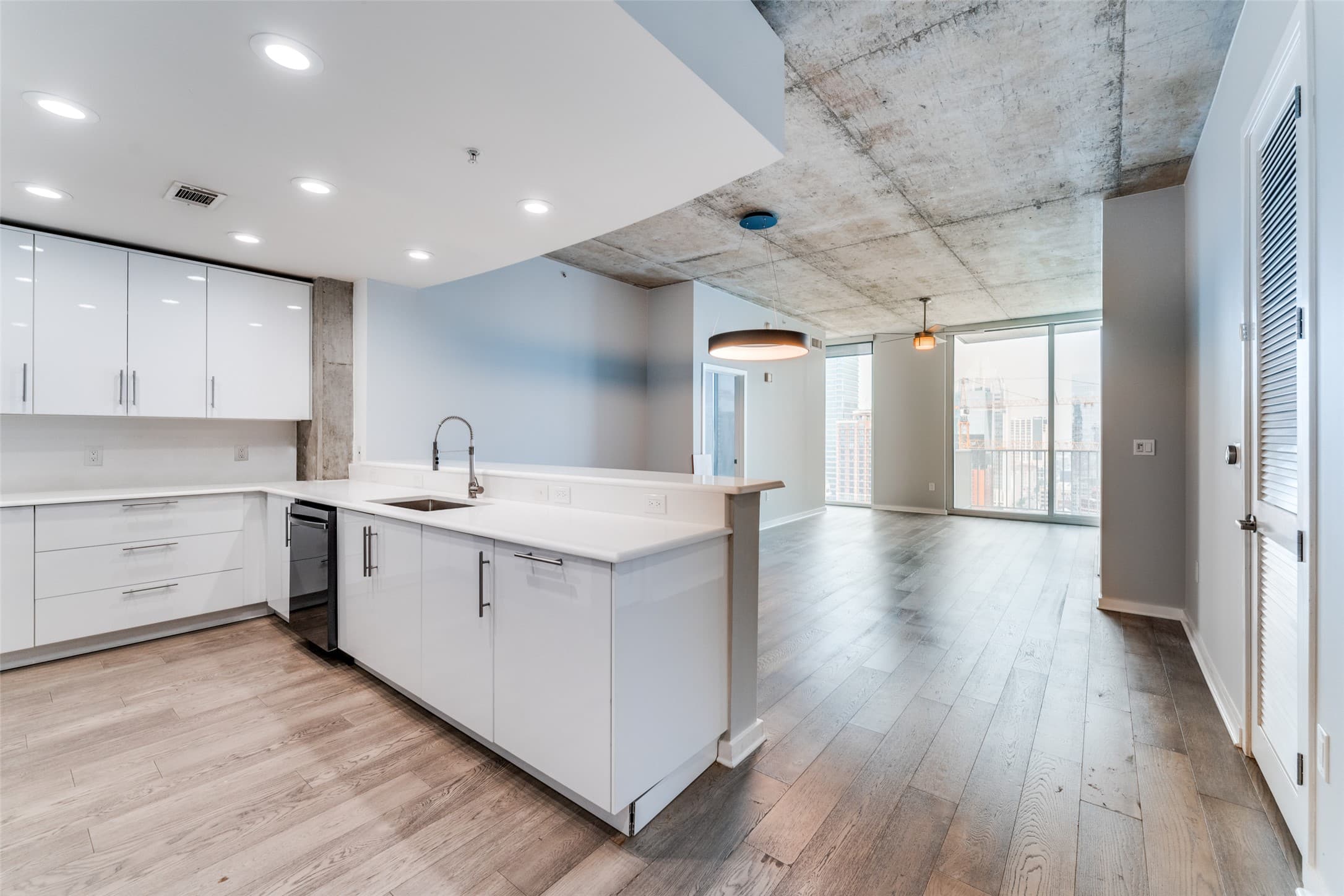 360 Nueces St Apt 2409