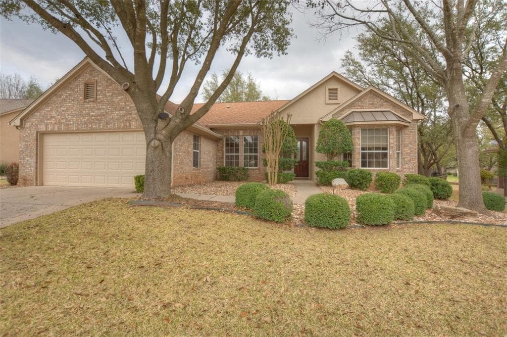 113 Mistflower Ln