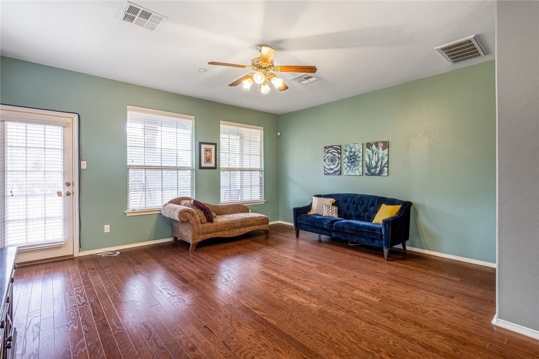 Gallery image 4