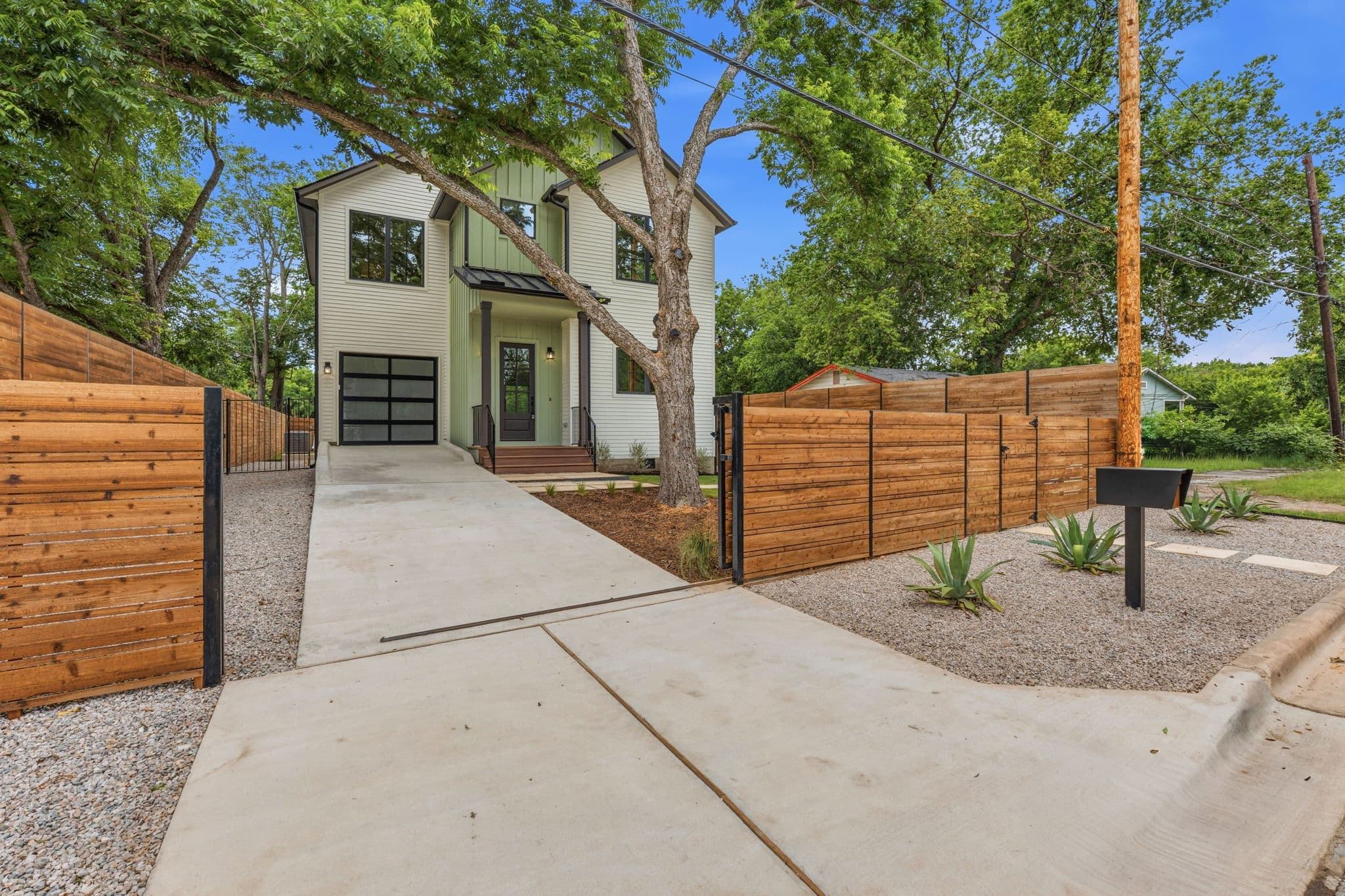 5207 Prock Ln