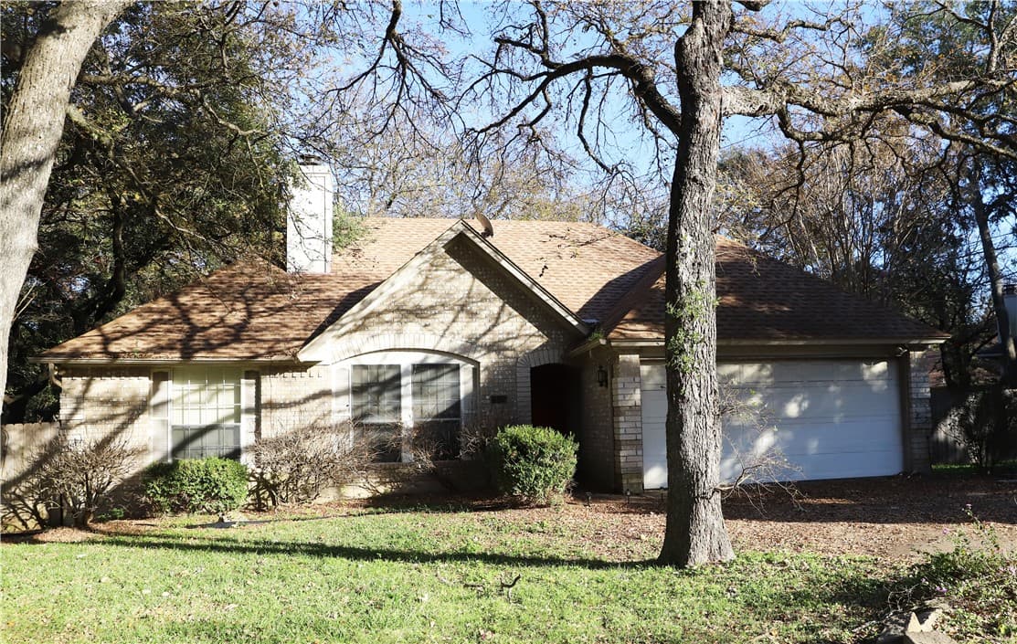 7609 Dallas Dr