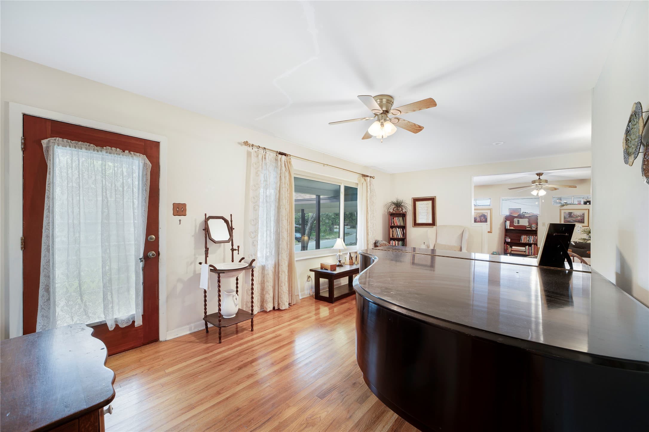 Gallery image 3