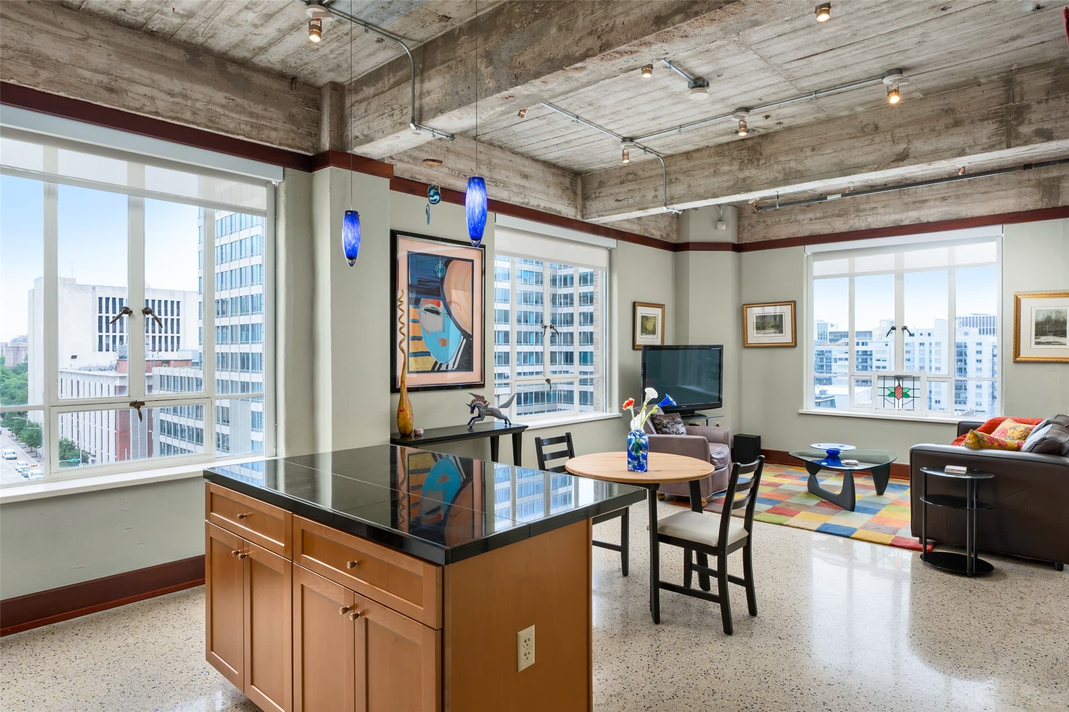 710 Colorado St Apt 8d