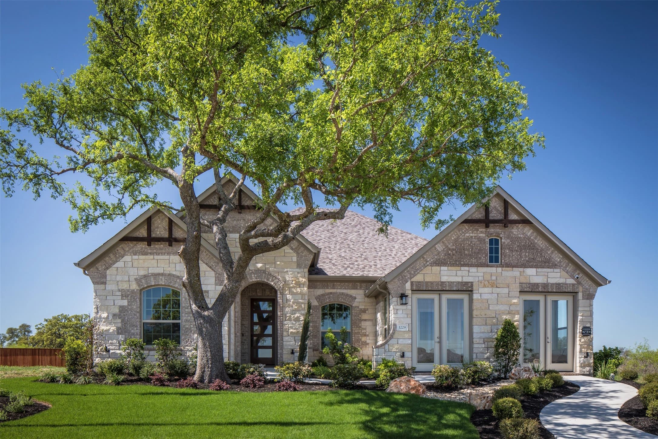 Main property image