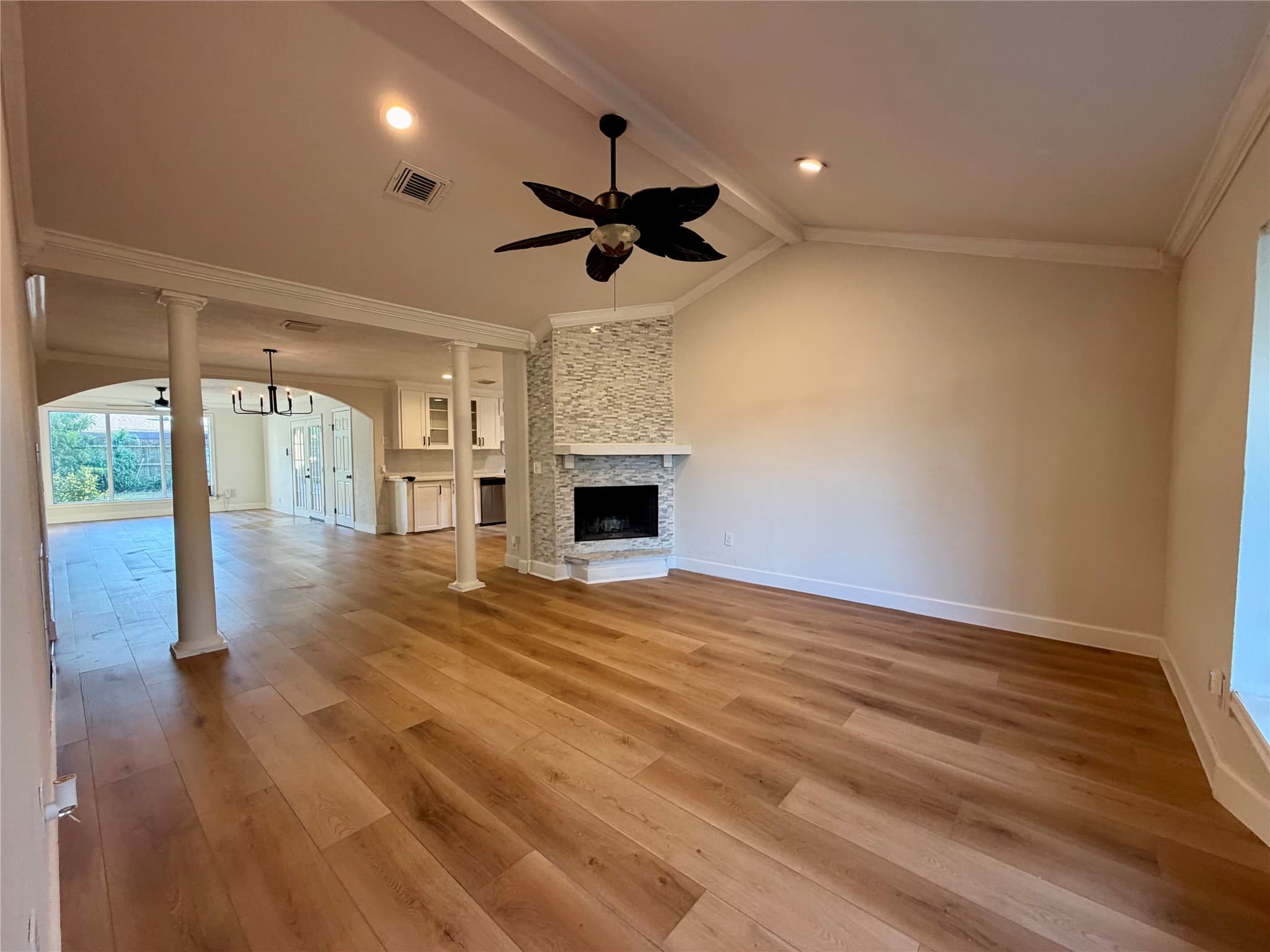 Gallery image 3