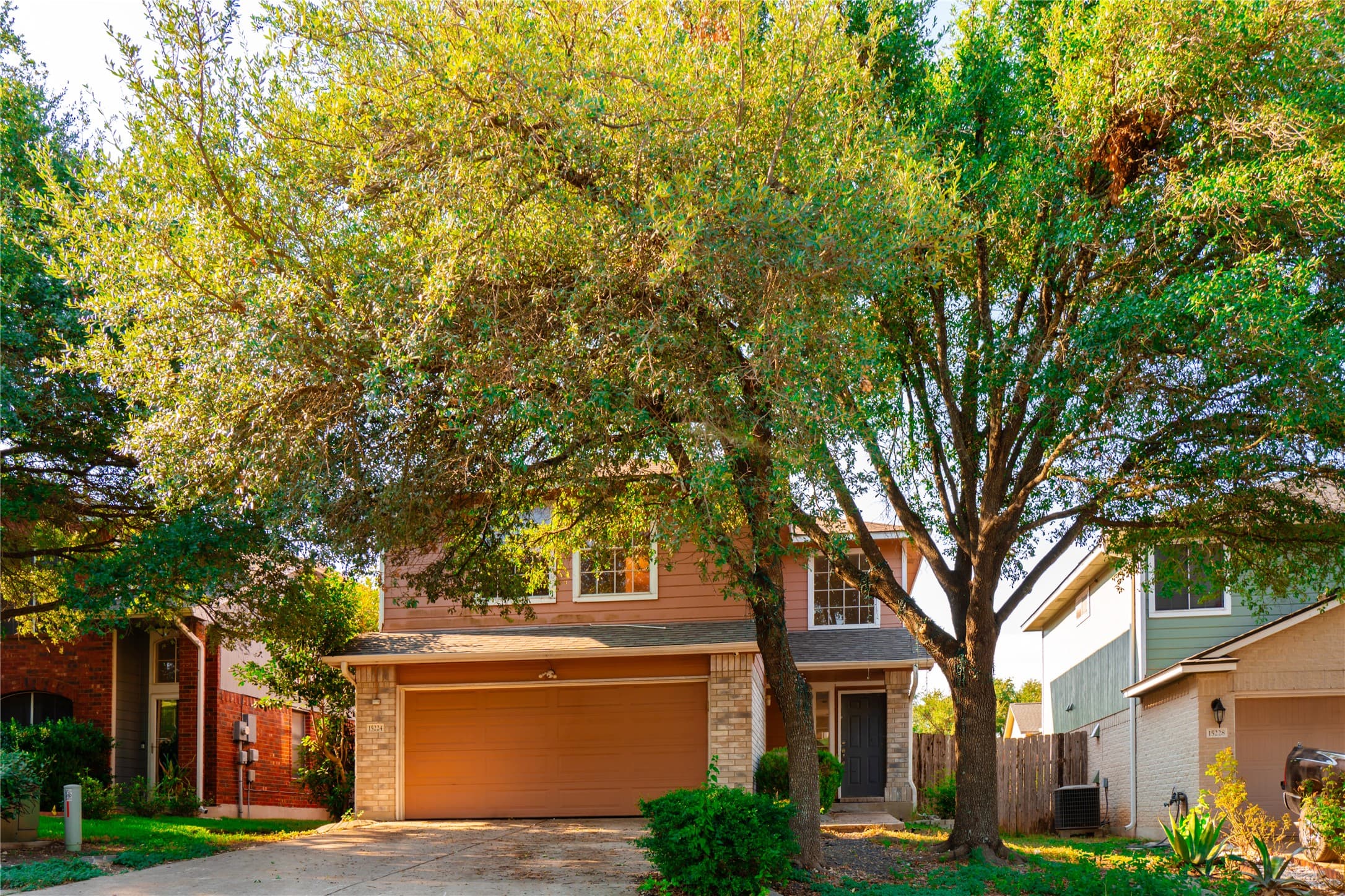 15224 Sarahs Creek Dr