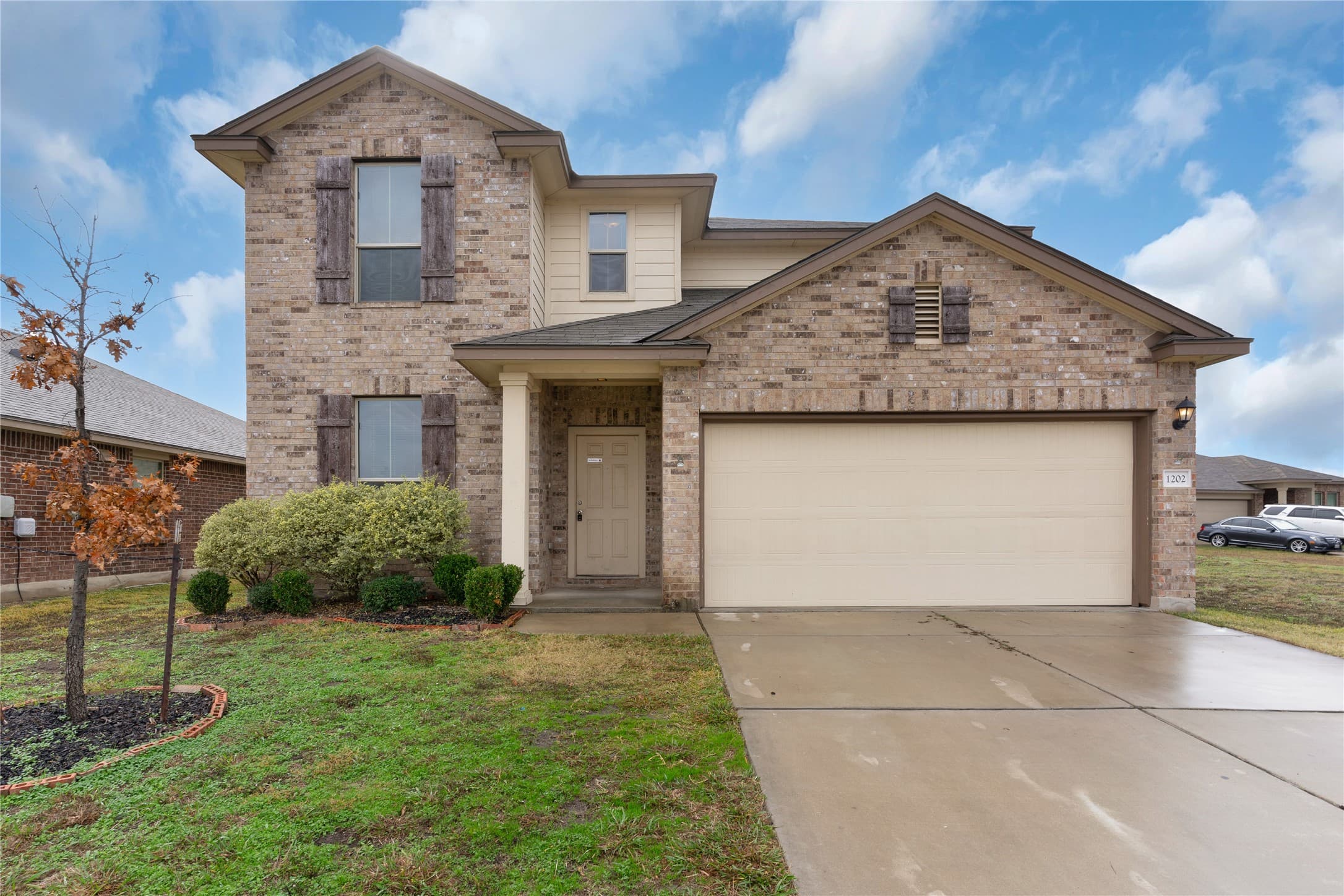 1202 Shims Ct