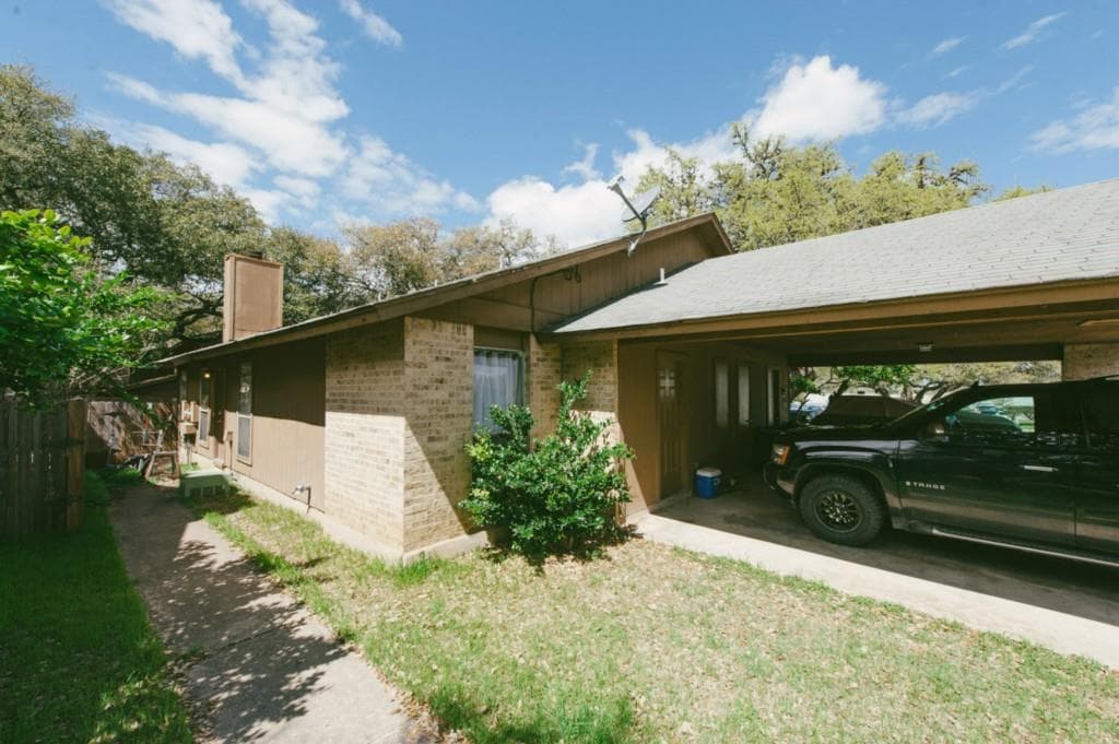 7000 Ivory Key Ct