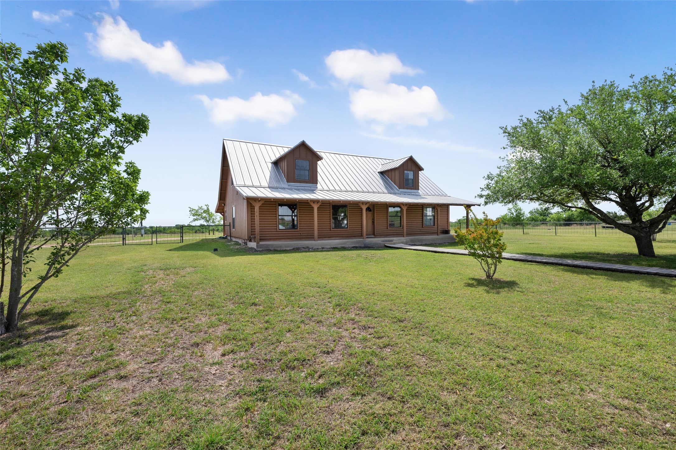 16009 Bobby Rd