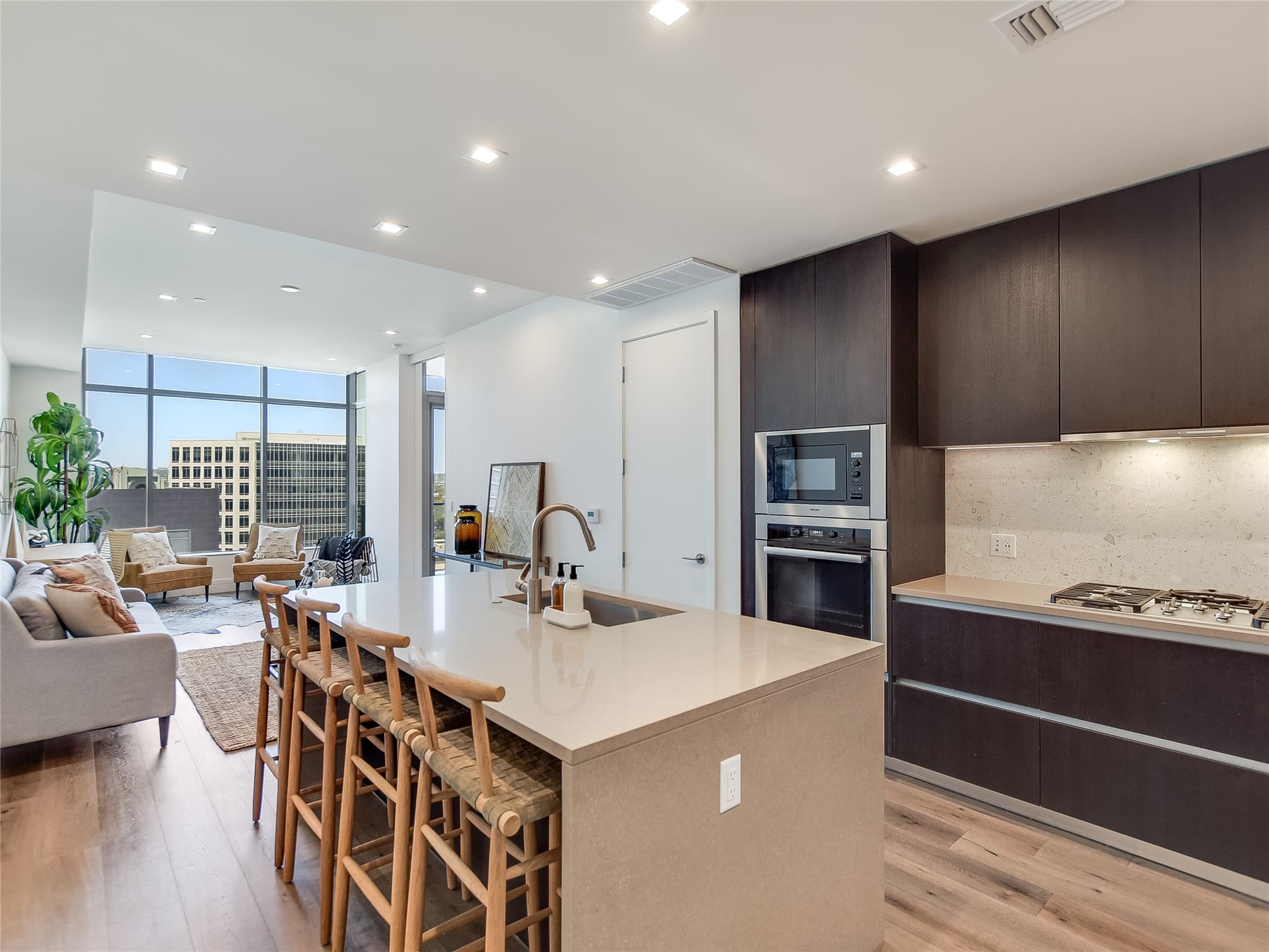 501 West Ave Apt 2002
