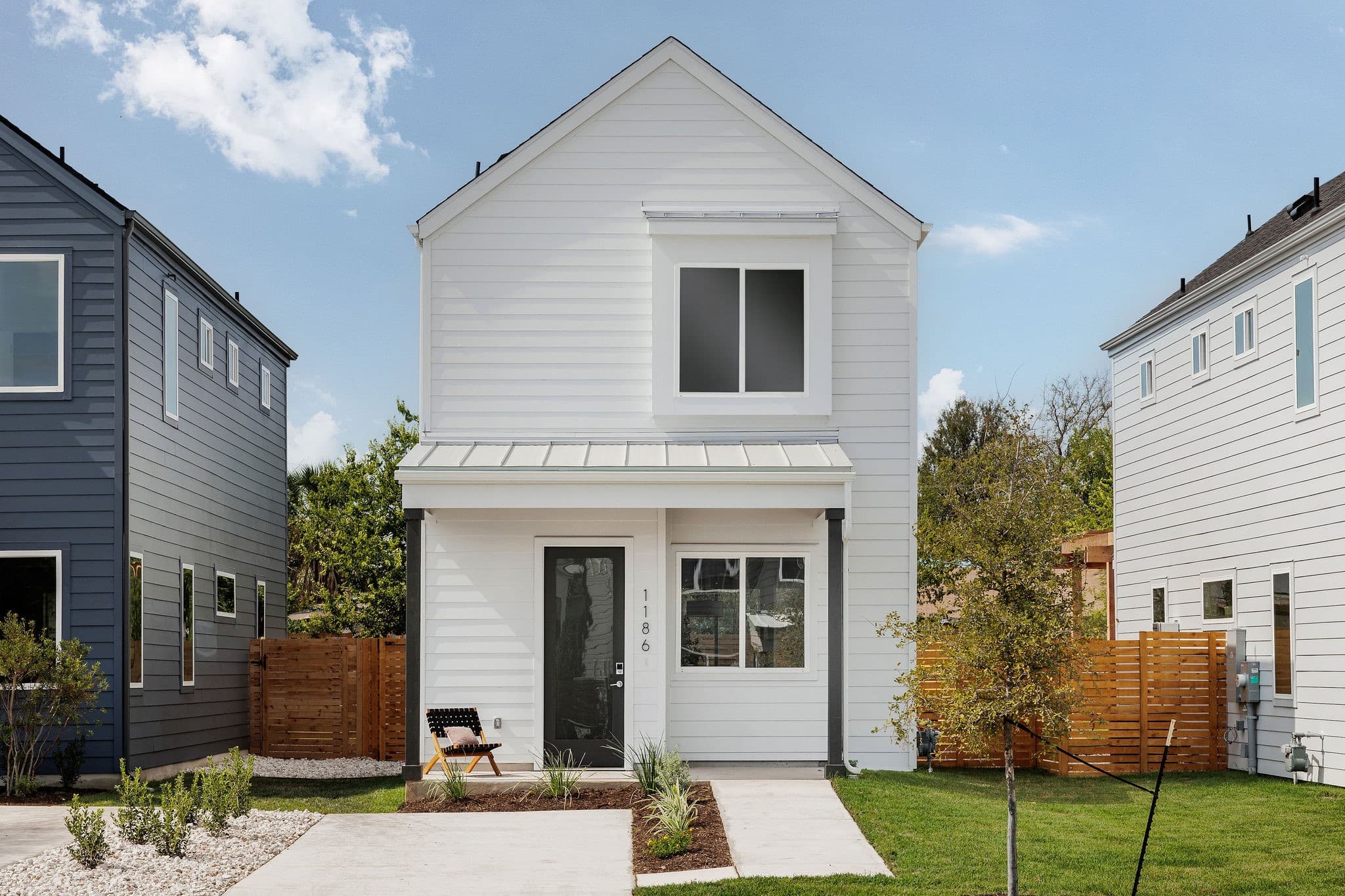 1186 Sarabeth Way