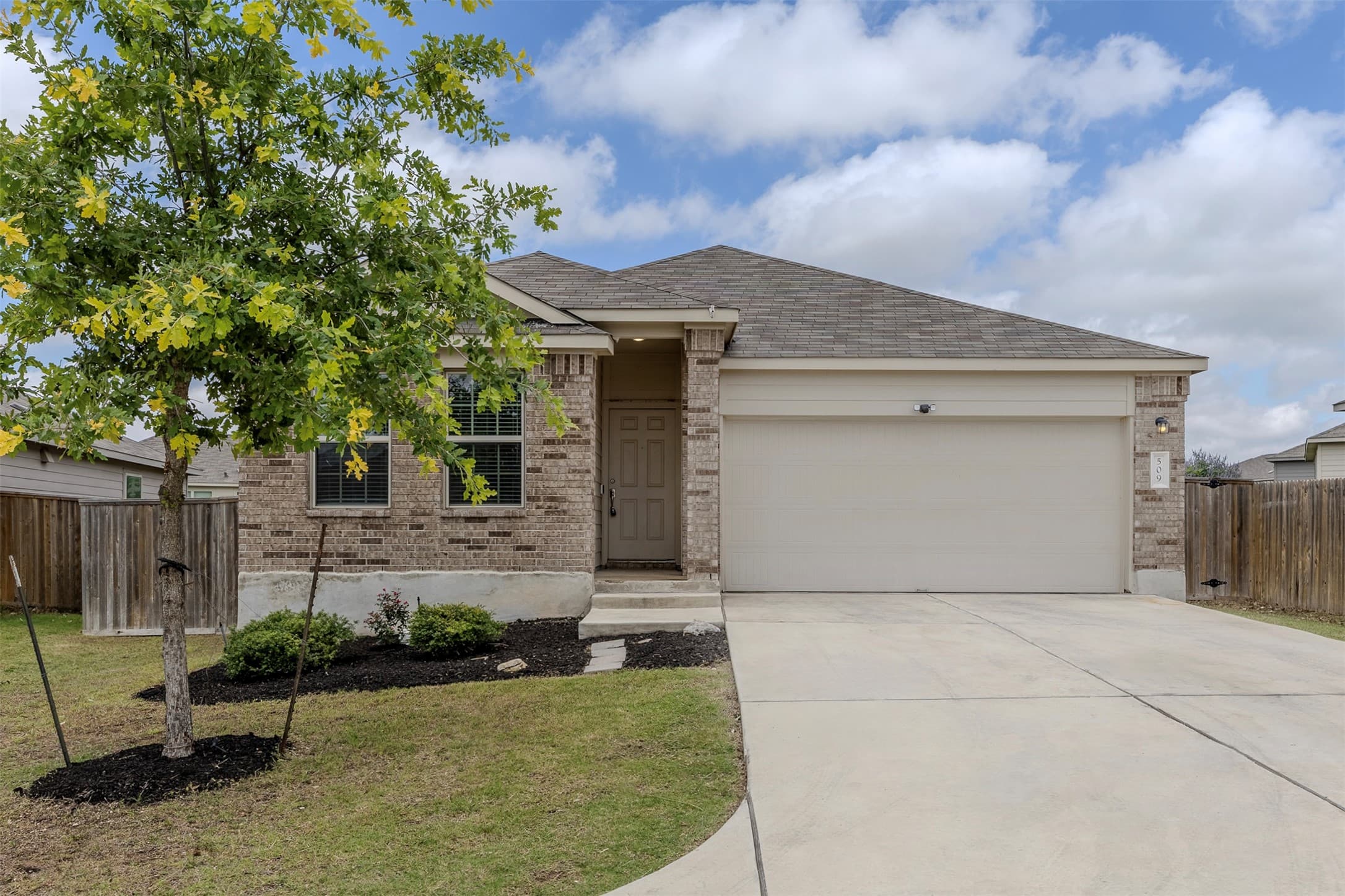 Main property image