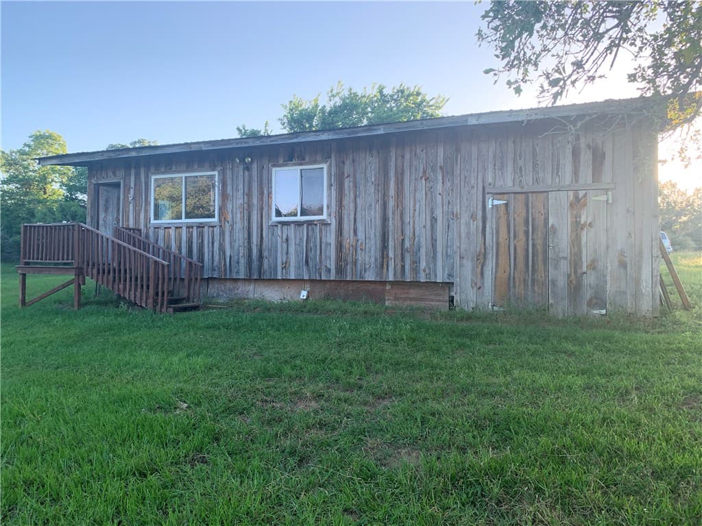 1359 Old Sayers Rd