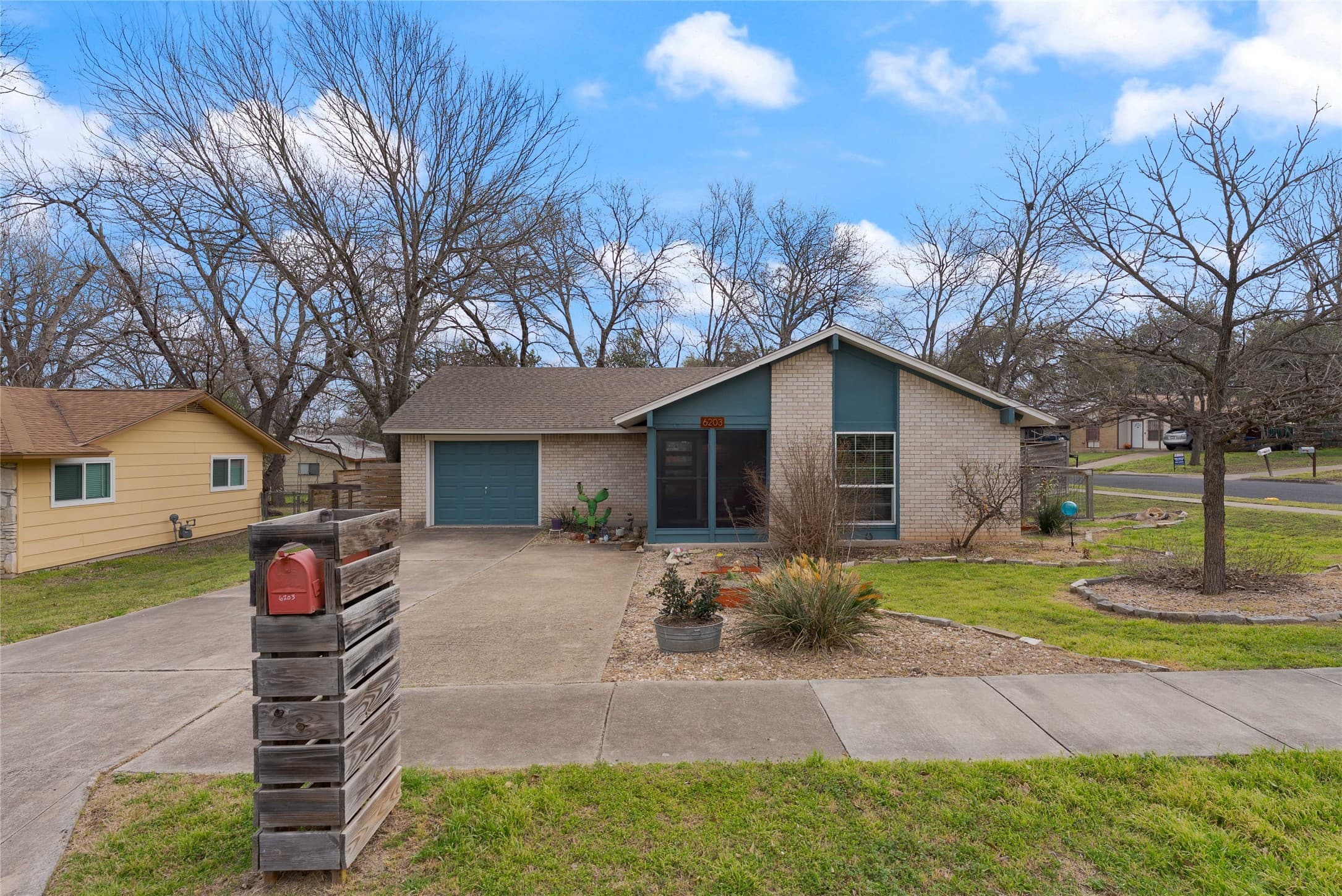 6203 Glen Meadow Dr