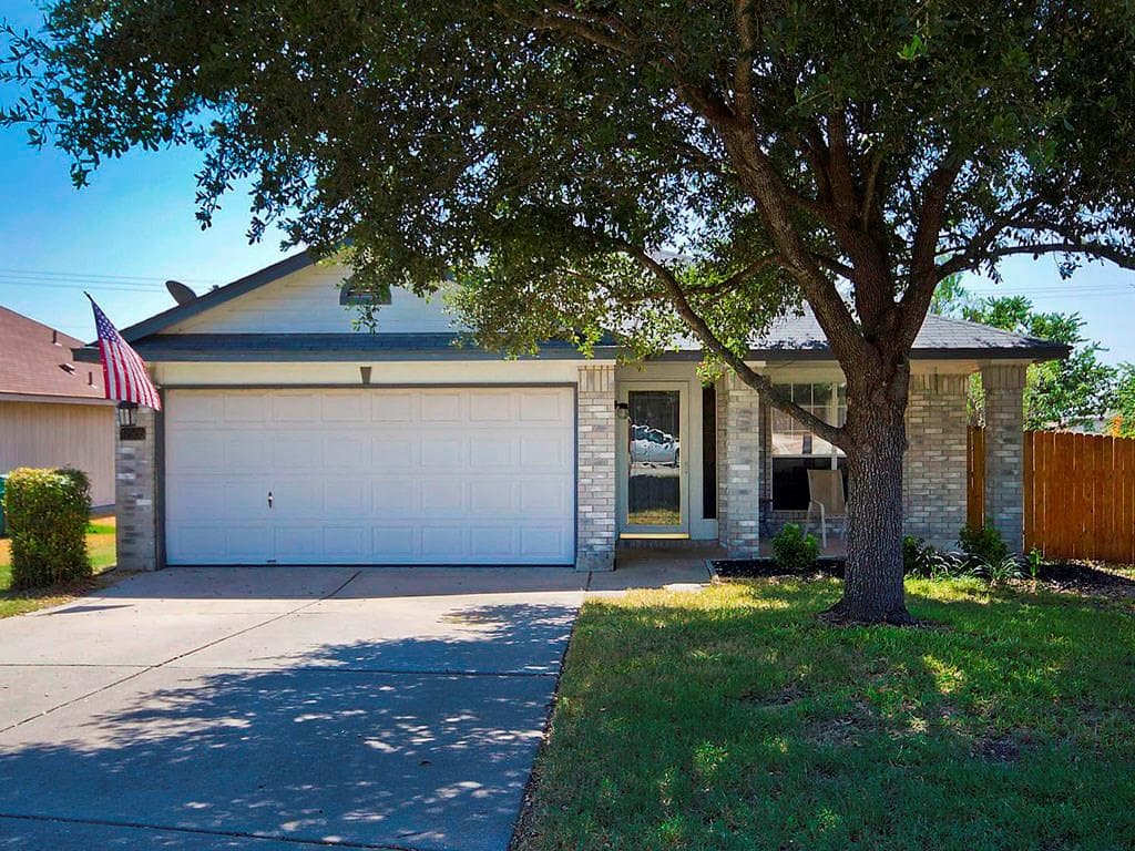 17505 Tobermory Dr