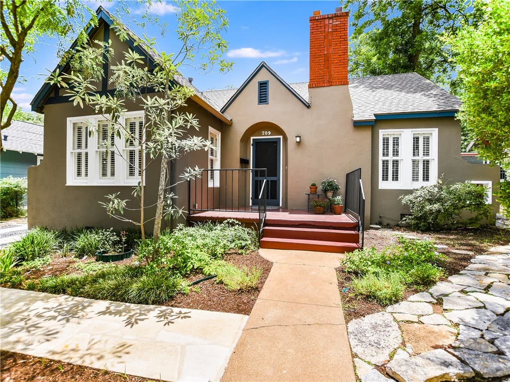 709 Landon Ln