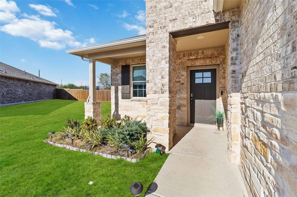 226 Coralbean Dr