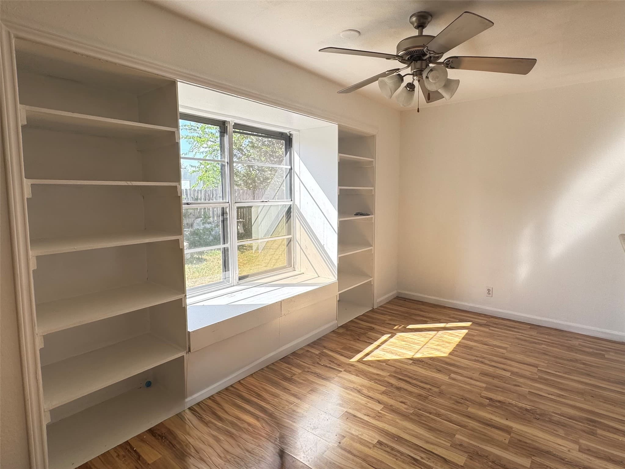 705 Garden Villa Cir