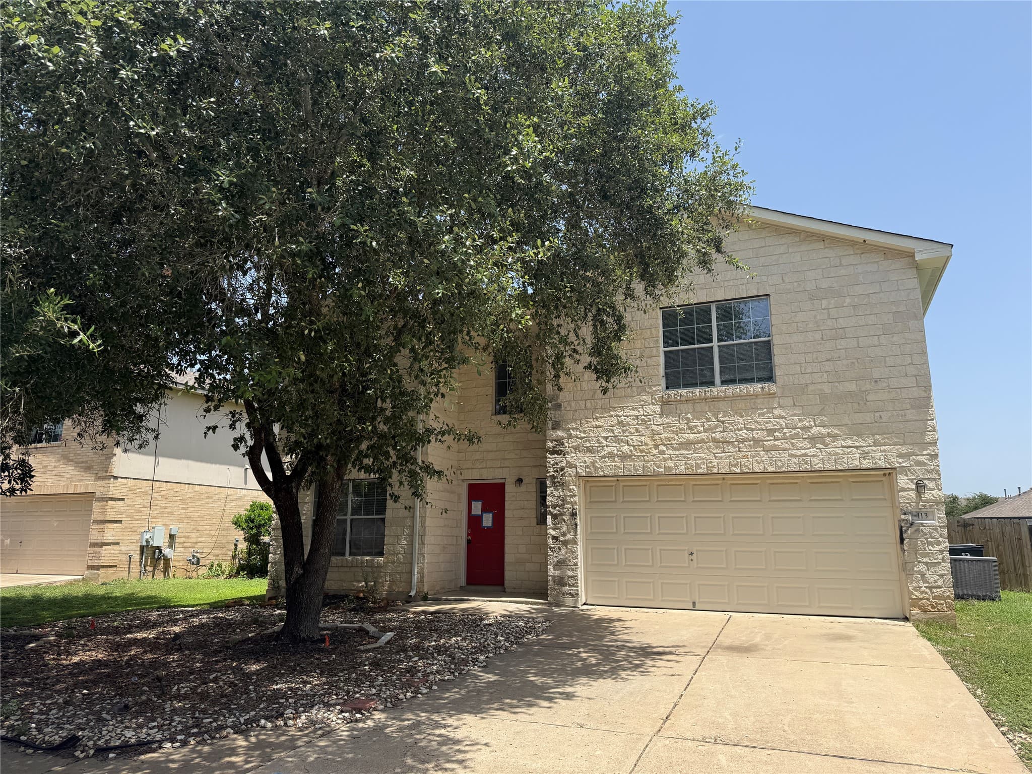 113 Outfitter Dr