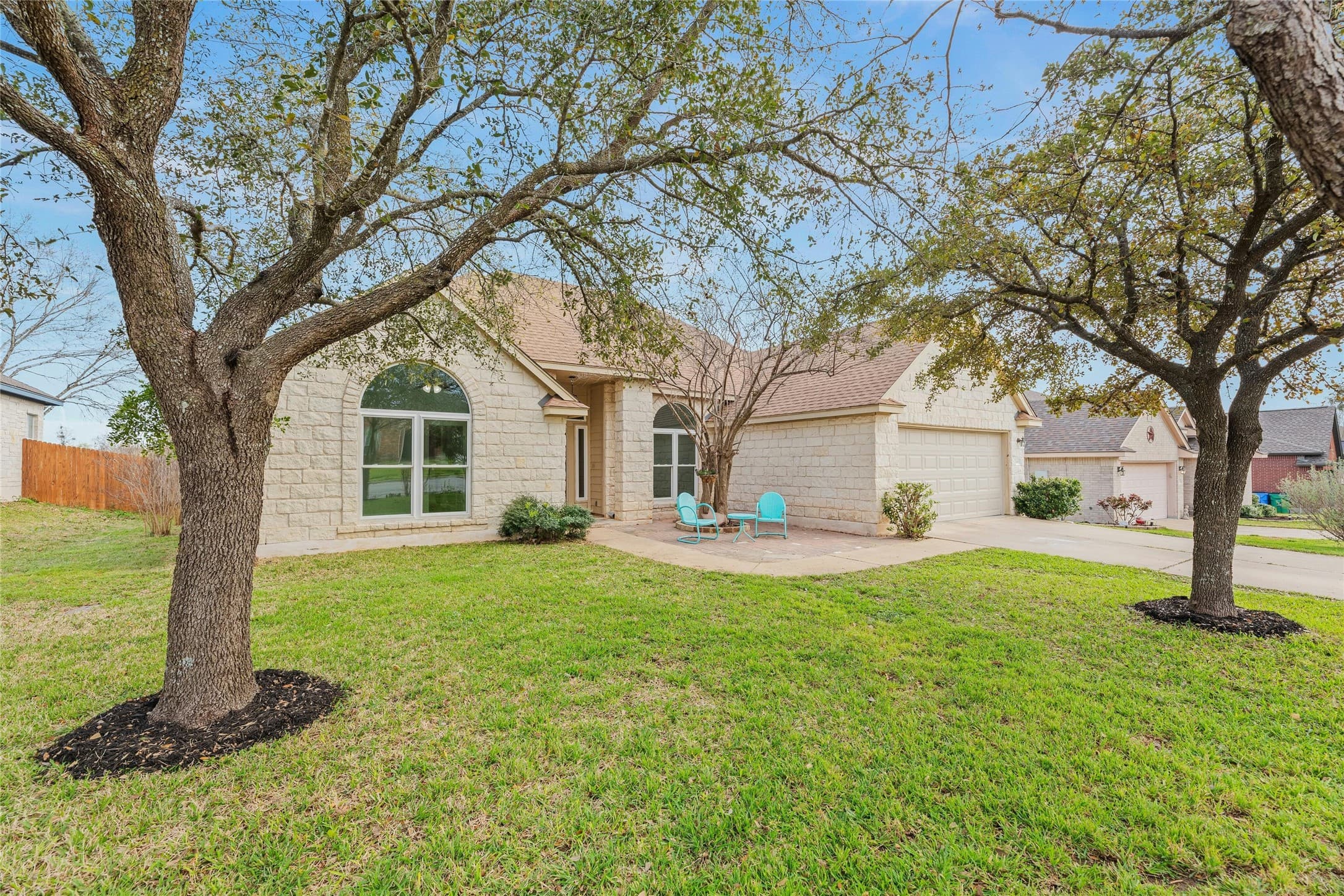 1400 Sweet William Ln