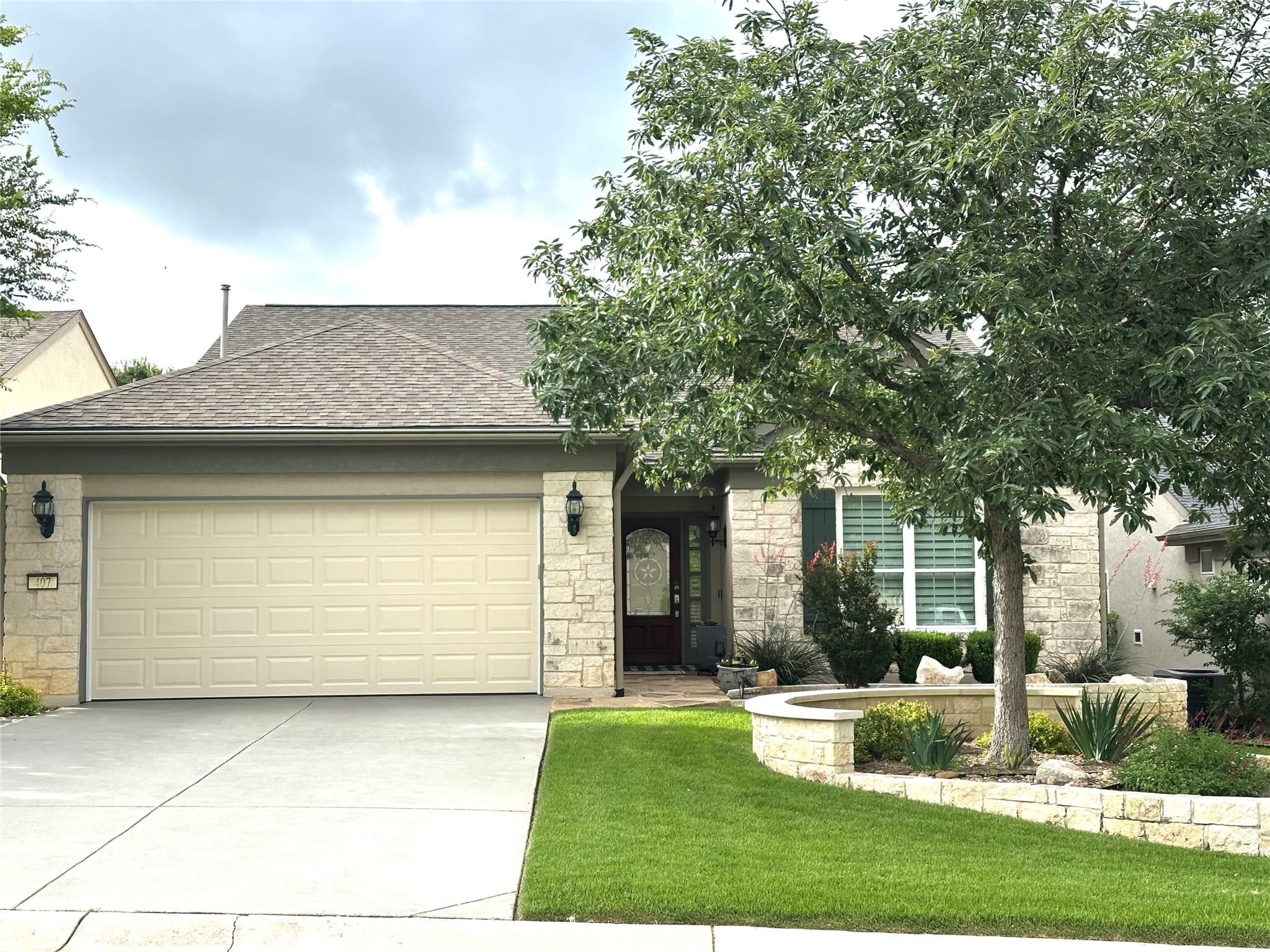 407 Lake Sommerville Trl
