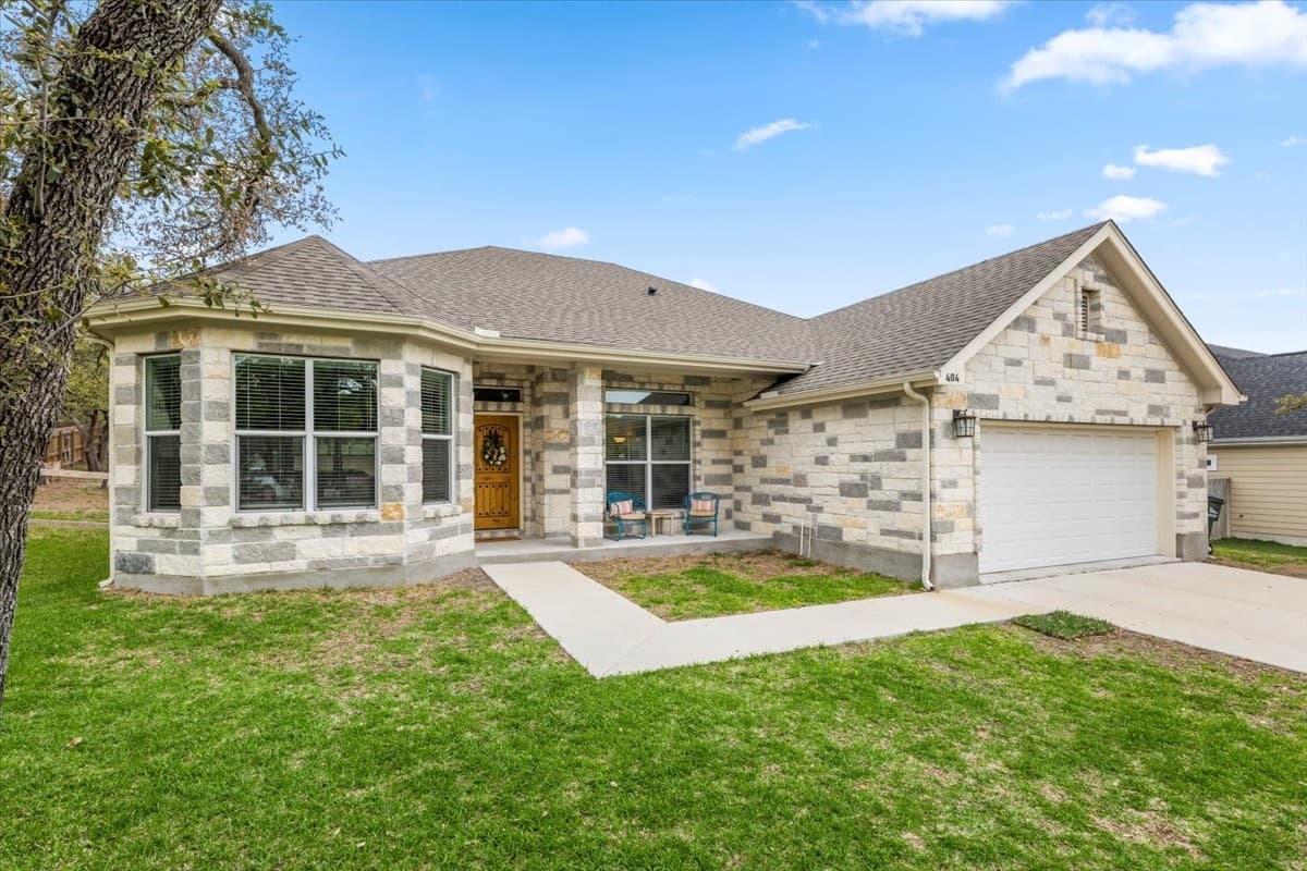 Main property image