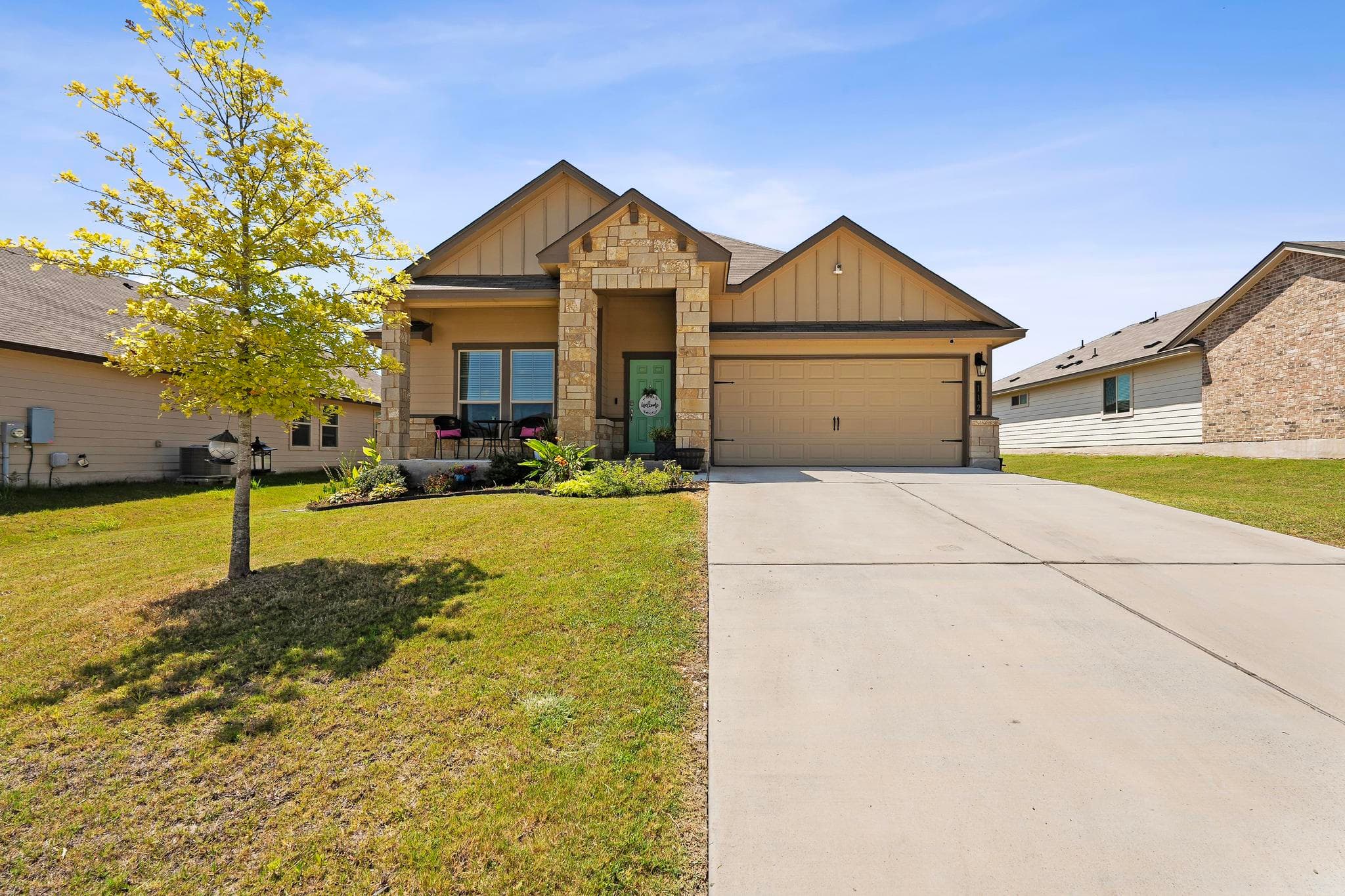 112 Pivot Dr