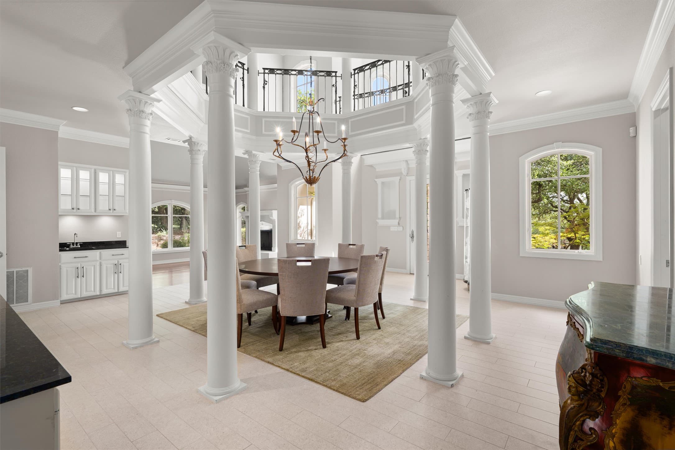 Gallery image 4
