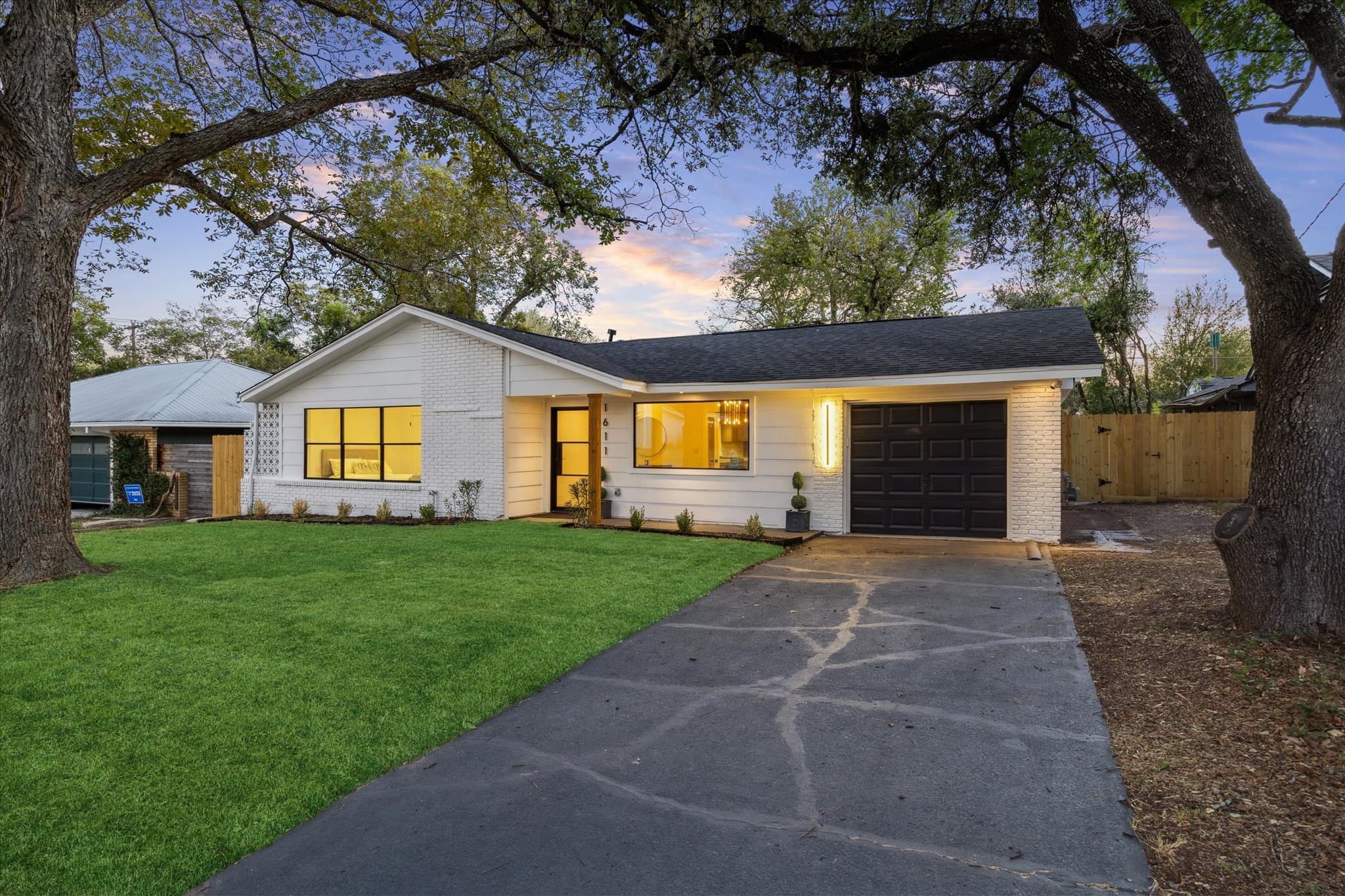 1611 Ridgehaven Dr